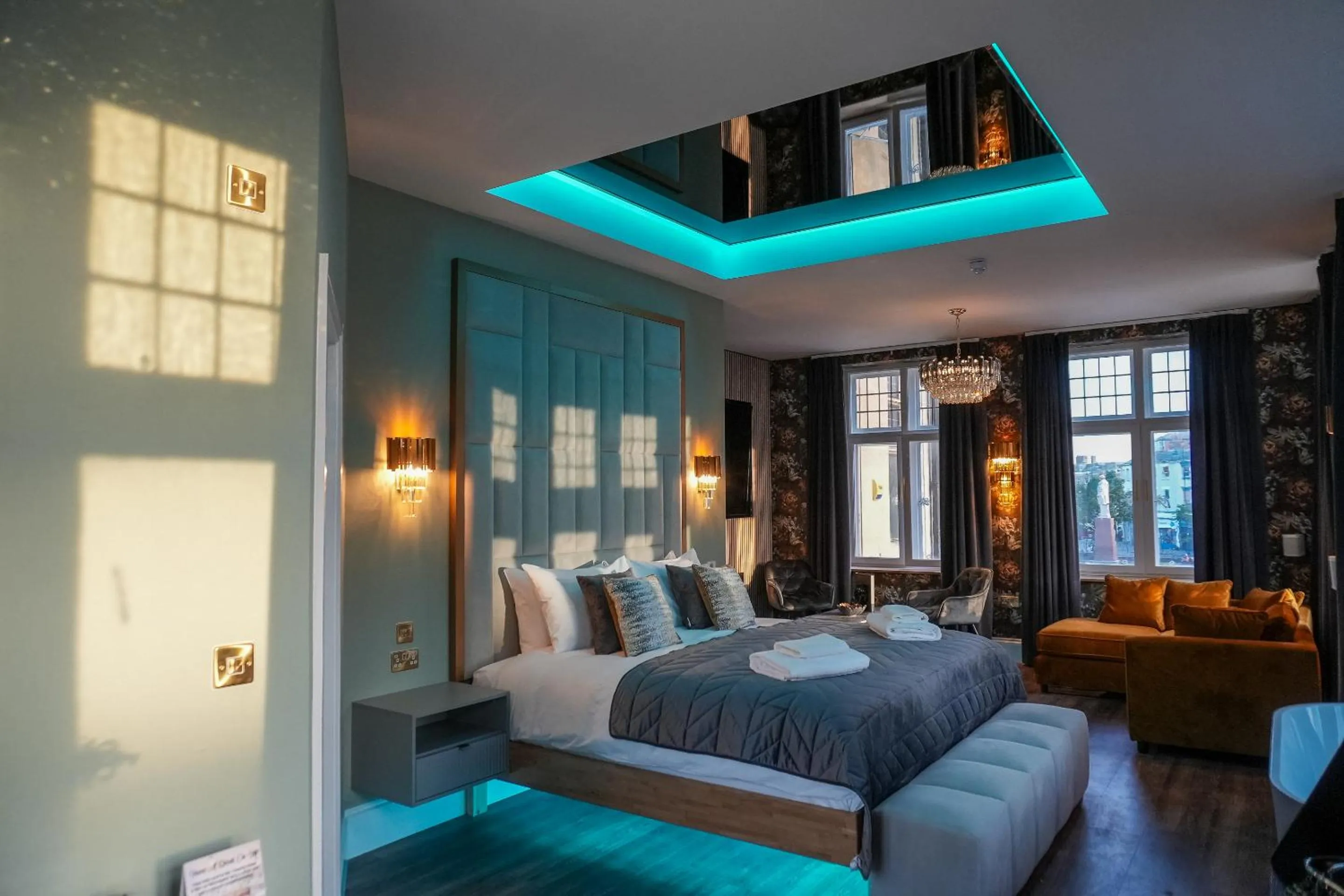 Bedroom, Bed in The Arundell Hotel