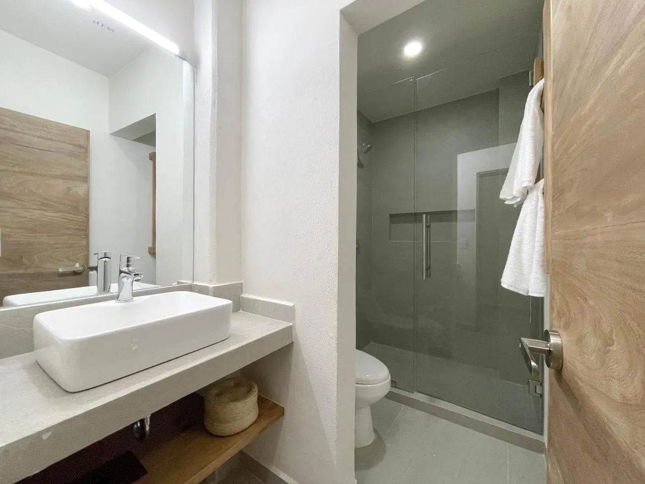 Bathroom in Rooms Huatulco
