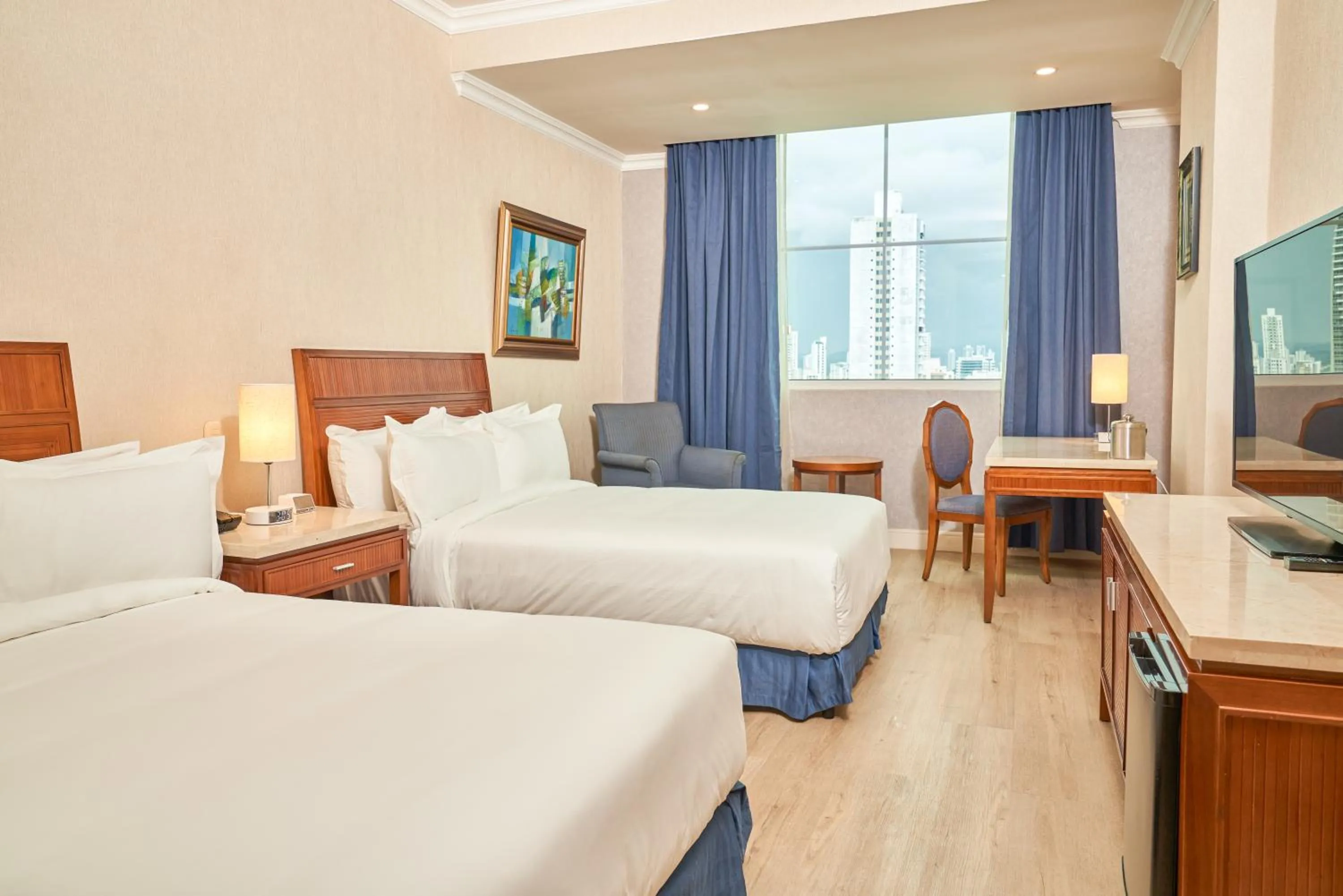 TV and multimedia, Bed in Waymore Hotel Spa & Casino