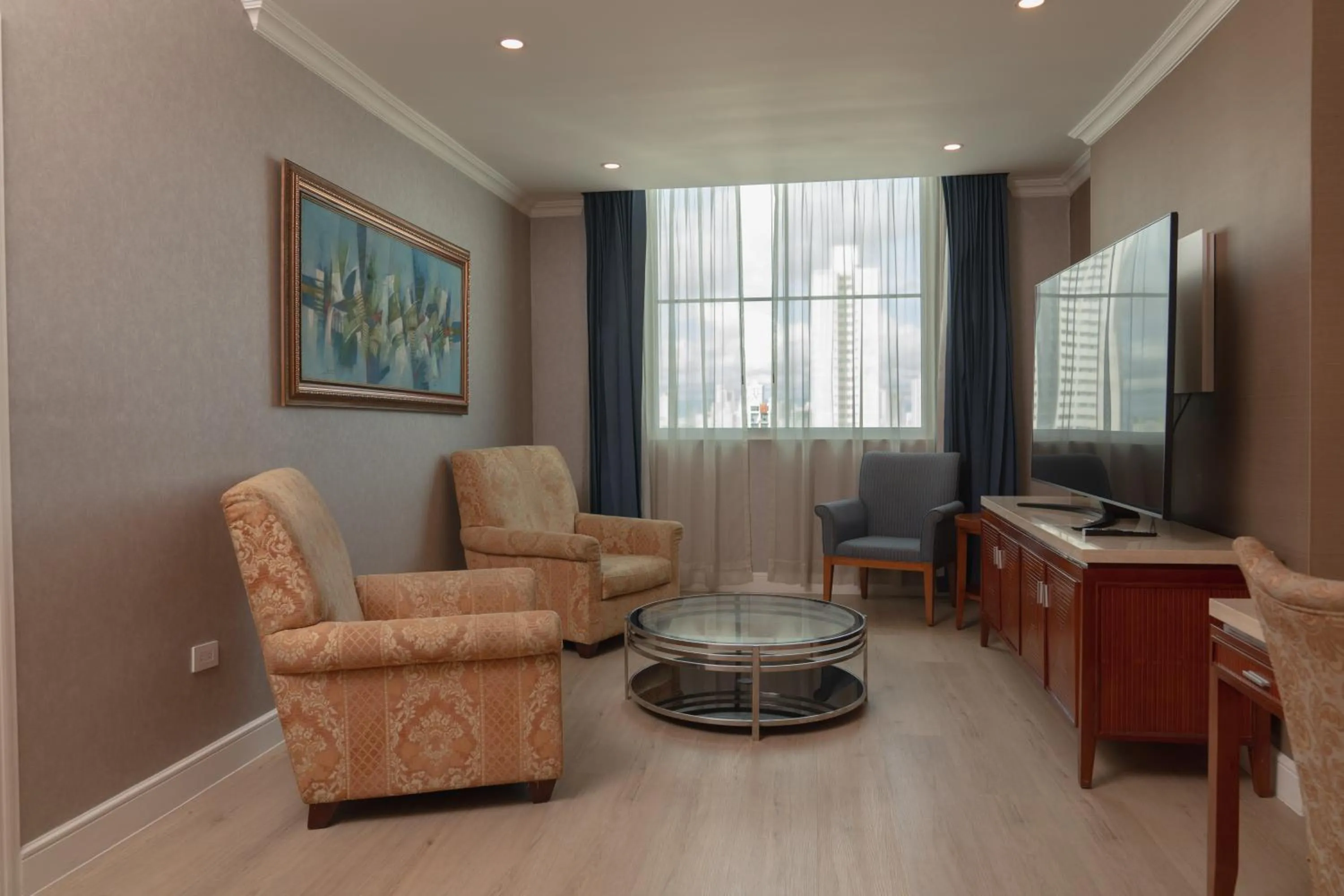 Living room in Waymore Hotel Spa & Casino