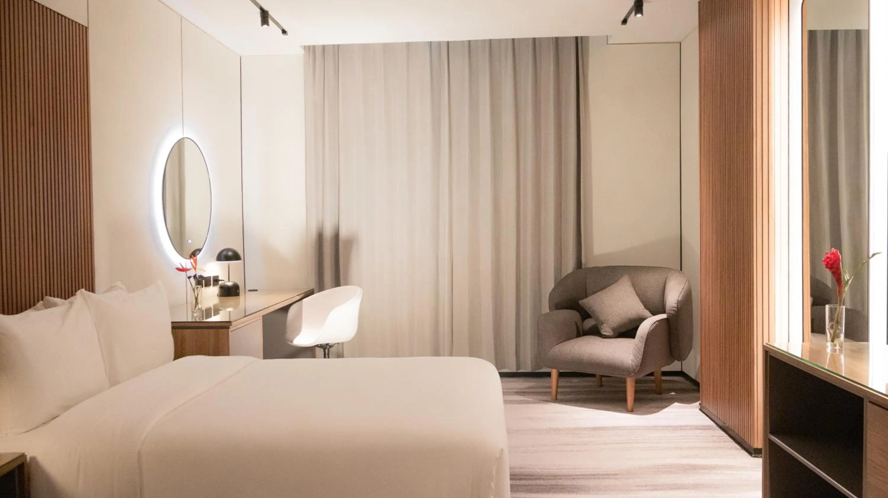 Bed in Waymore Hotel Spa & Casino