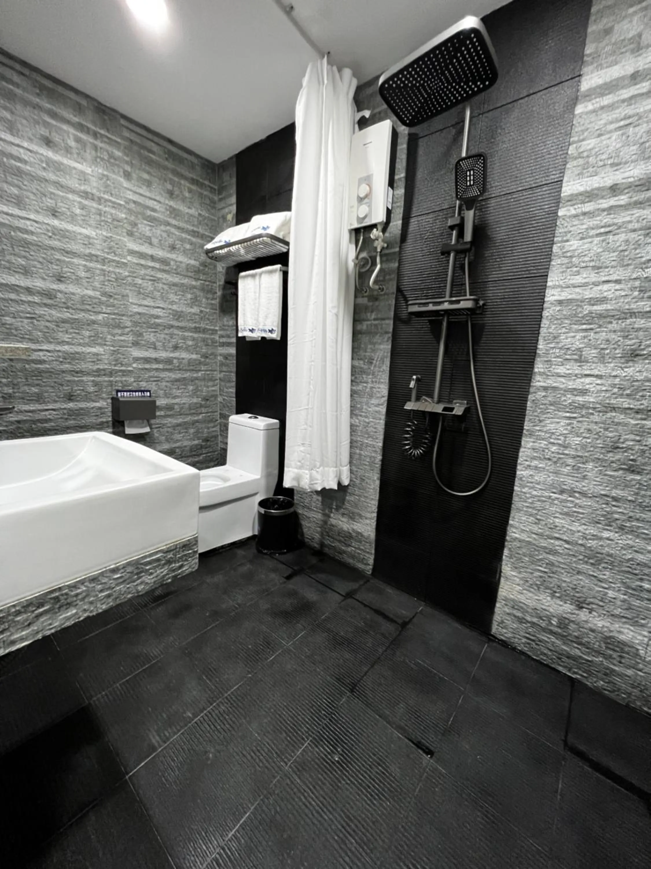 Shower in Lucky Tito PG Dive Resort