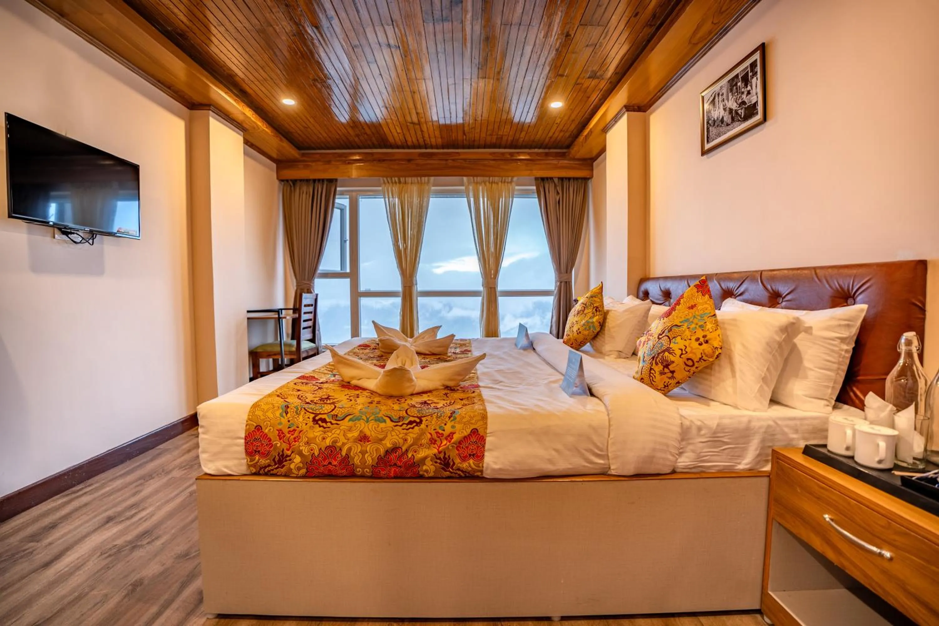 Bed in Muscatel Stardust - Chowrasta Mall Road