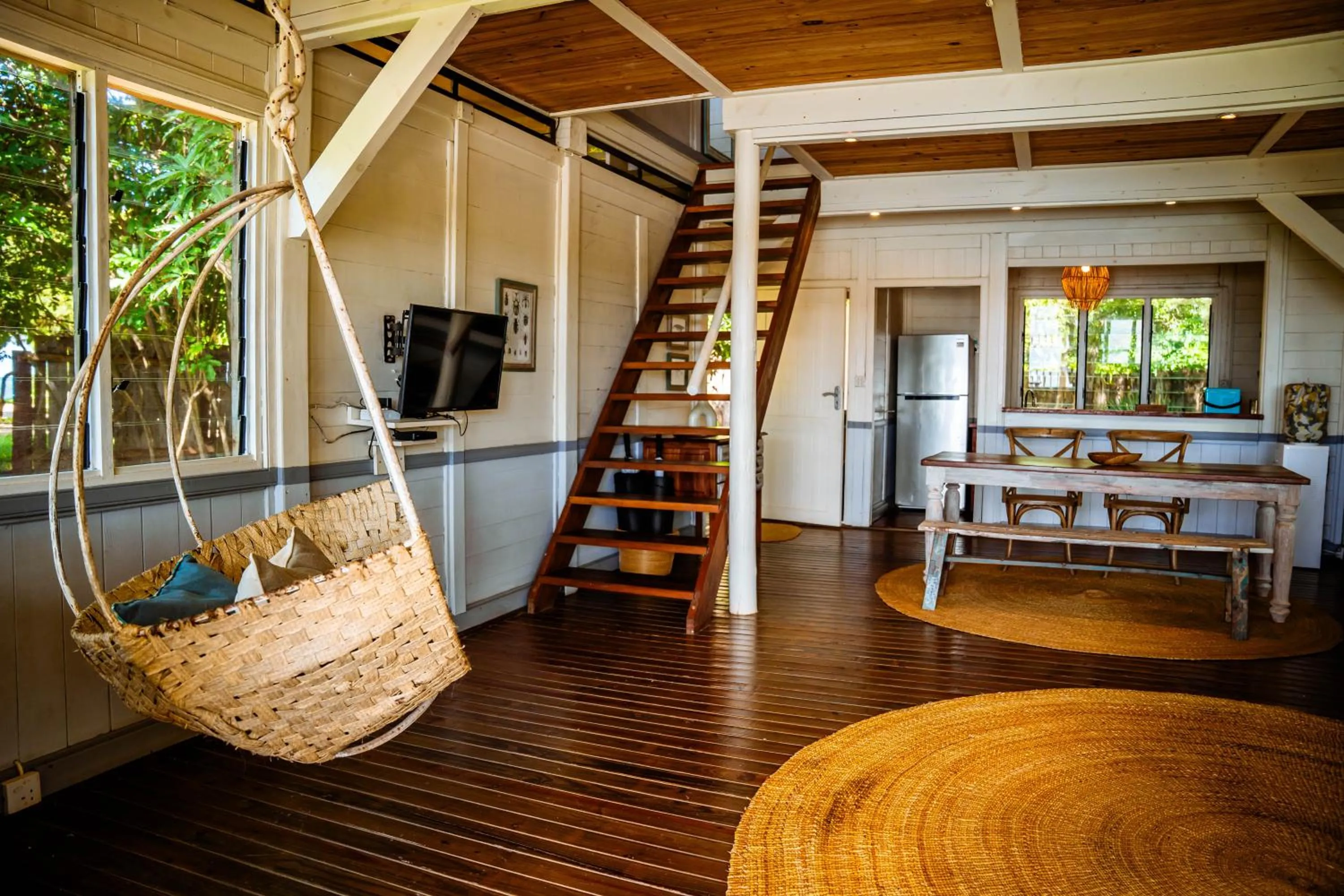 TV and multimedia in The Overhang