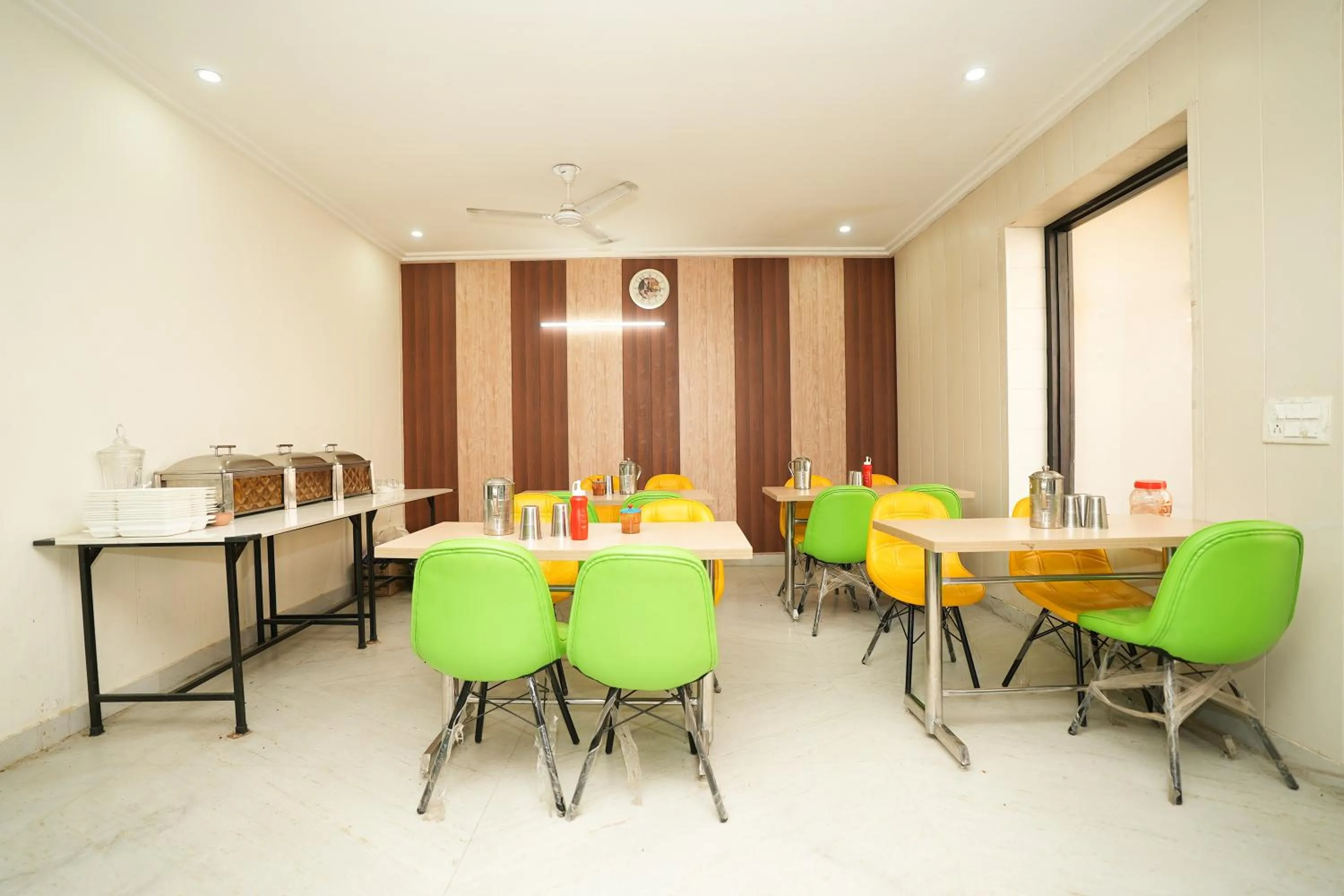 Restaurant/places to eat in HOTEL A.P RESIDENCY
