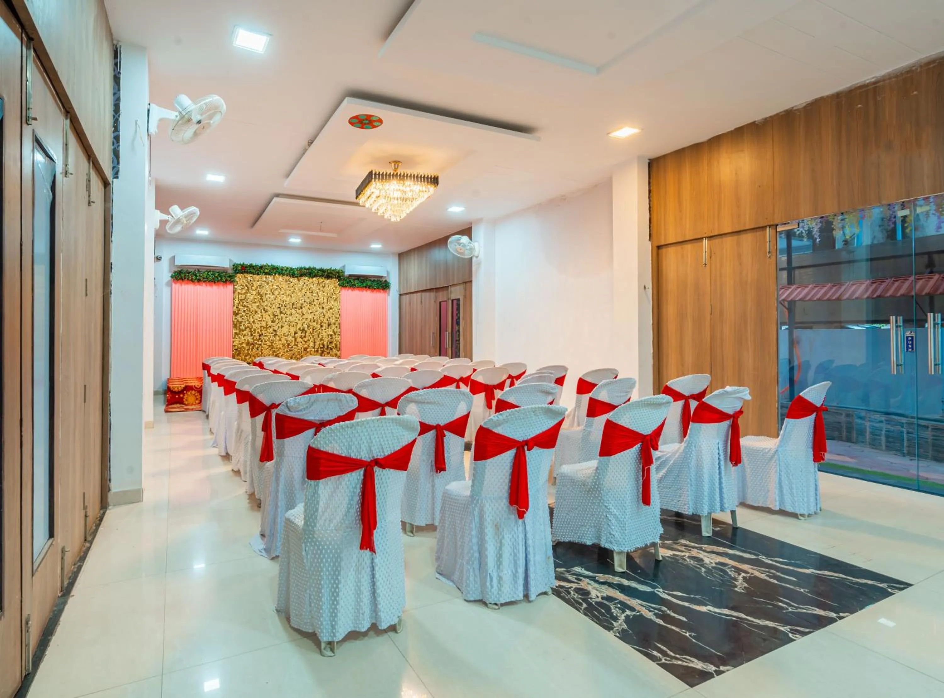 Banquet/Function facilities in Treebo Udyam Glory