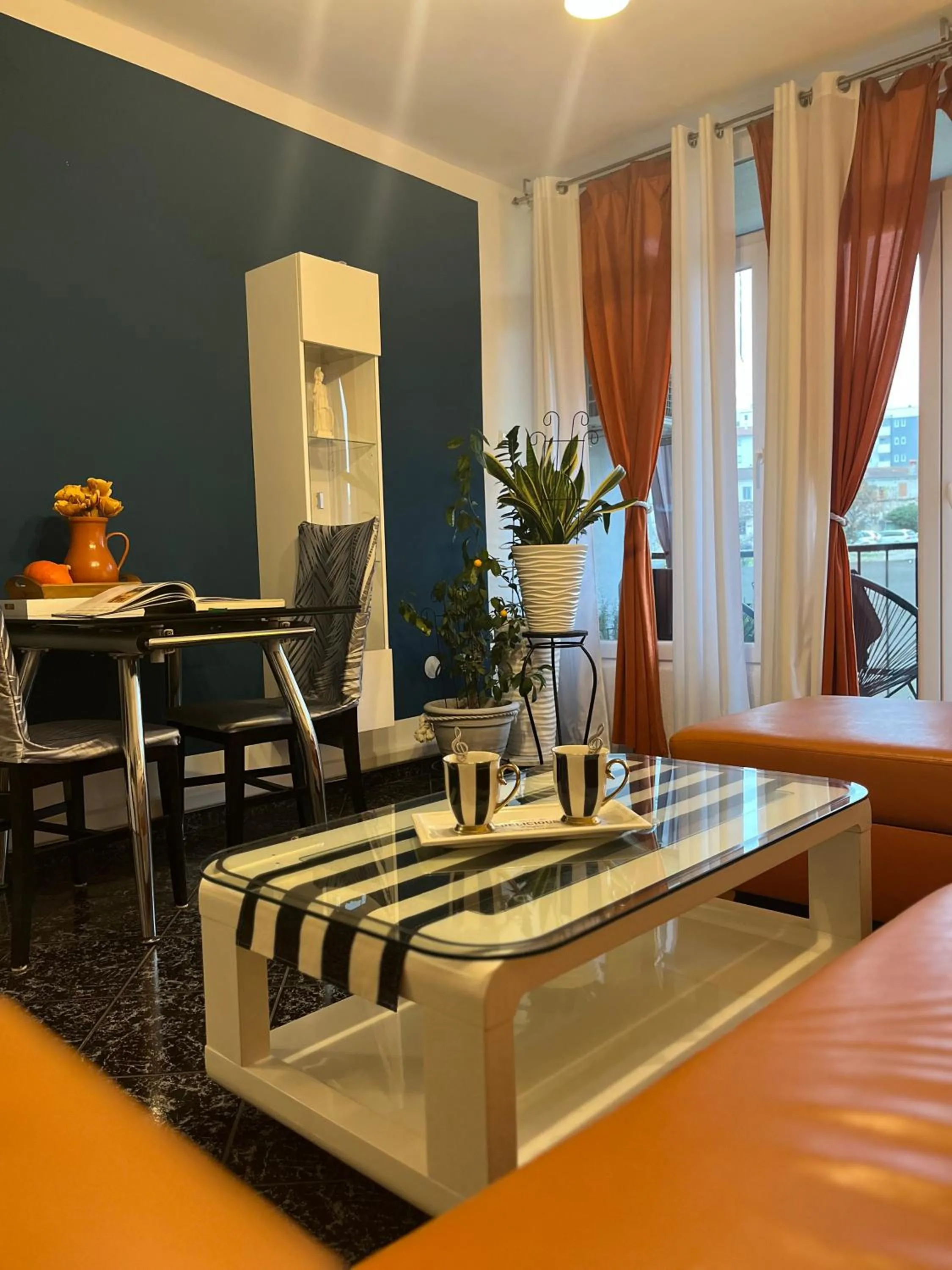 Living room in City apartment Blue Vibes