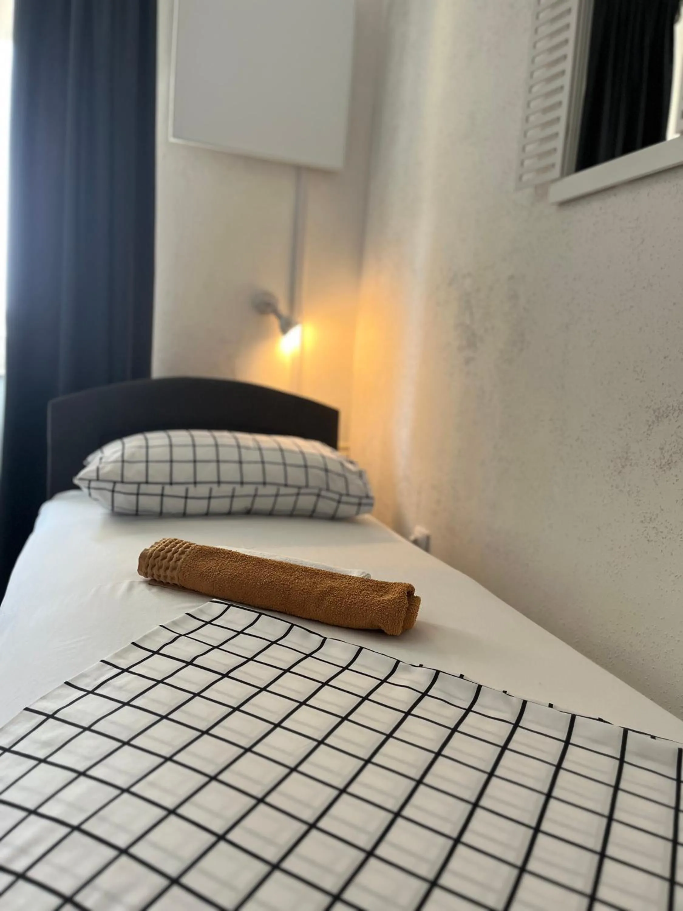 Bedroom, Bed in City apartment Blue Vibes