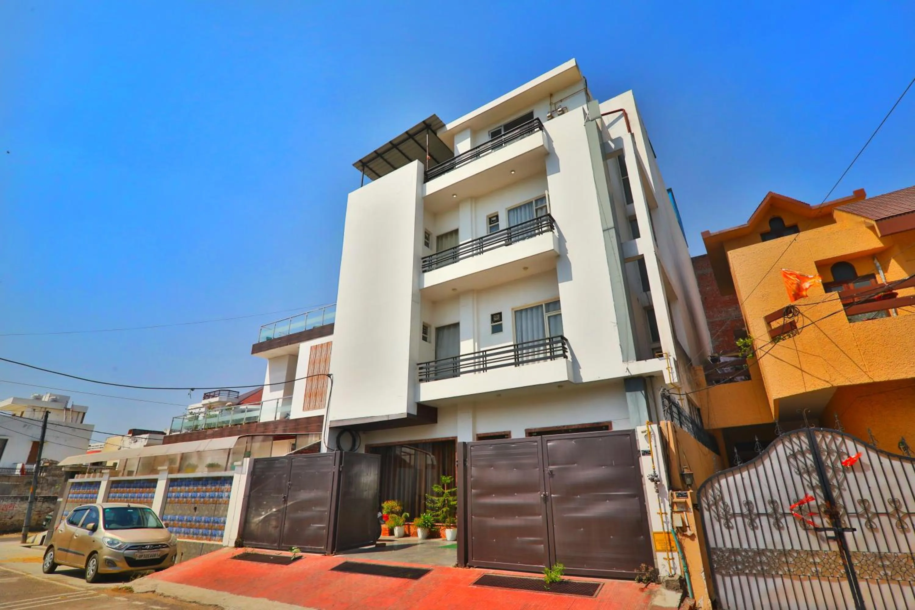 Property building in Hotel Aarya