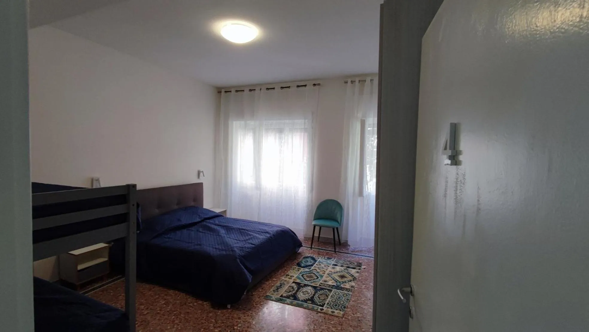 Photo of the whole room, Bed in VATICAN GREEN GARDEN