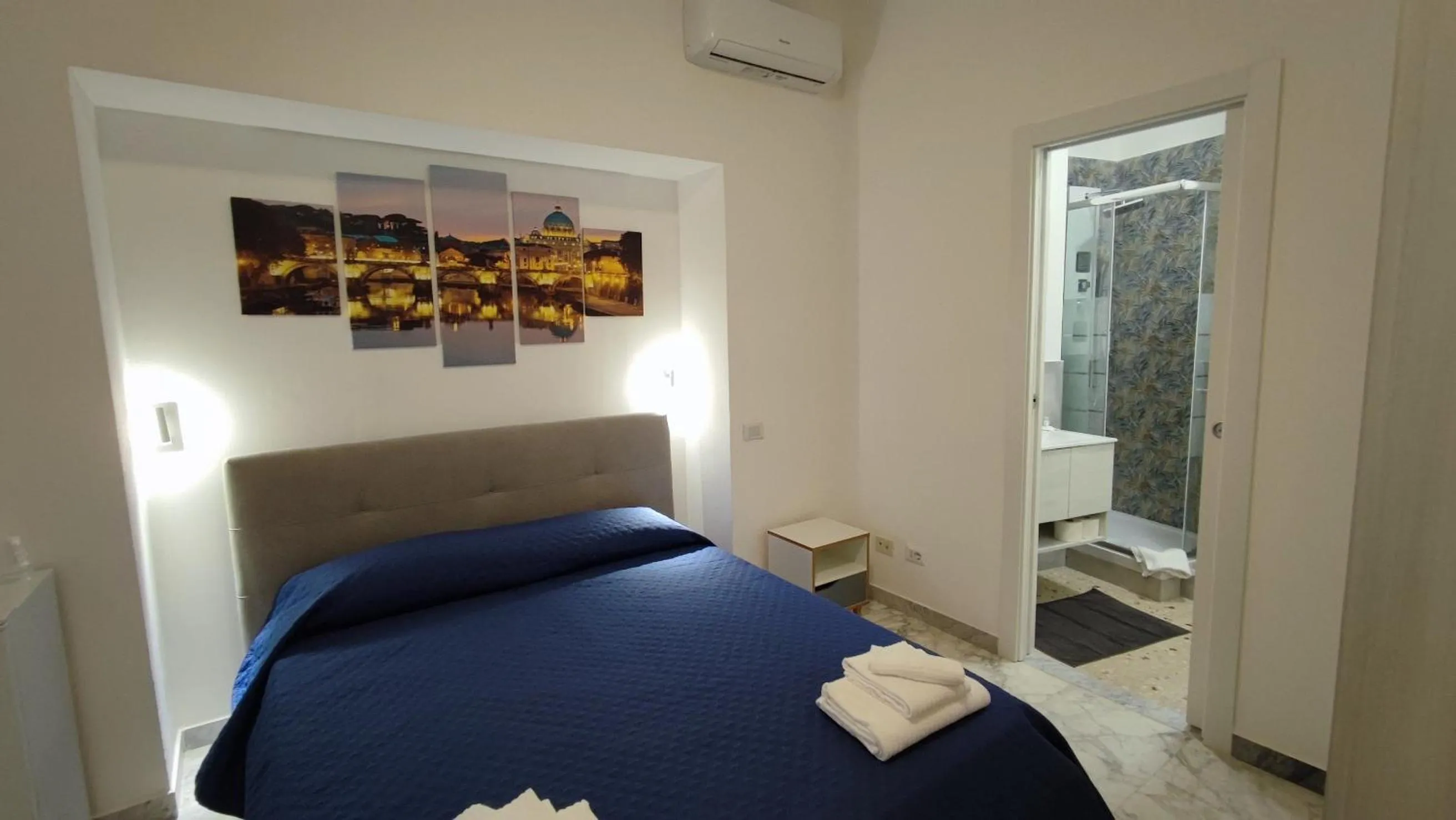 View (from property/room), Bed in VATICAN GREEN GARDEN