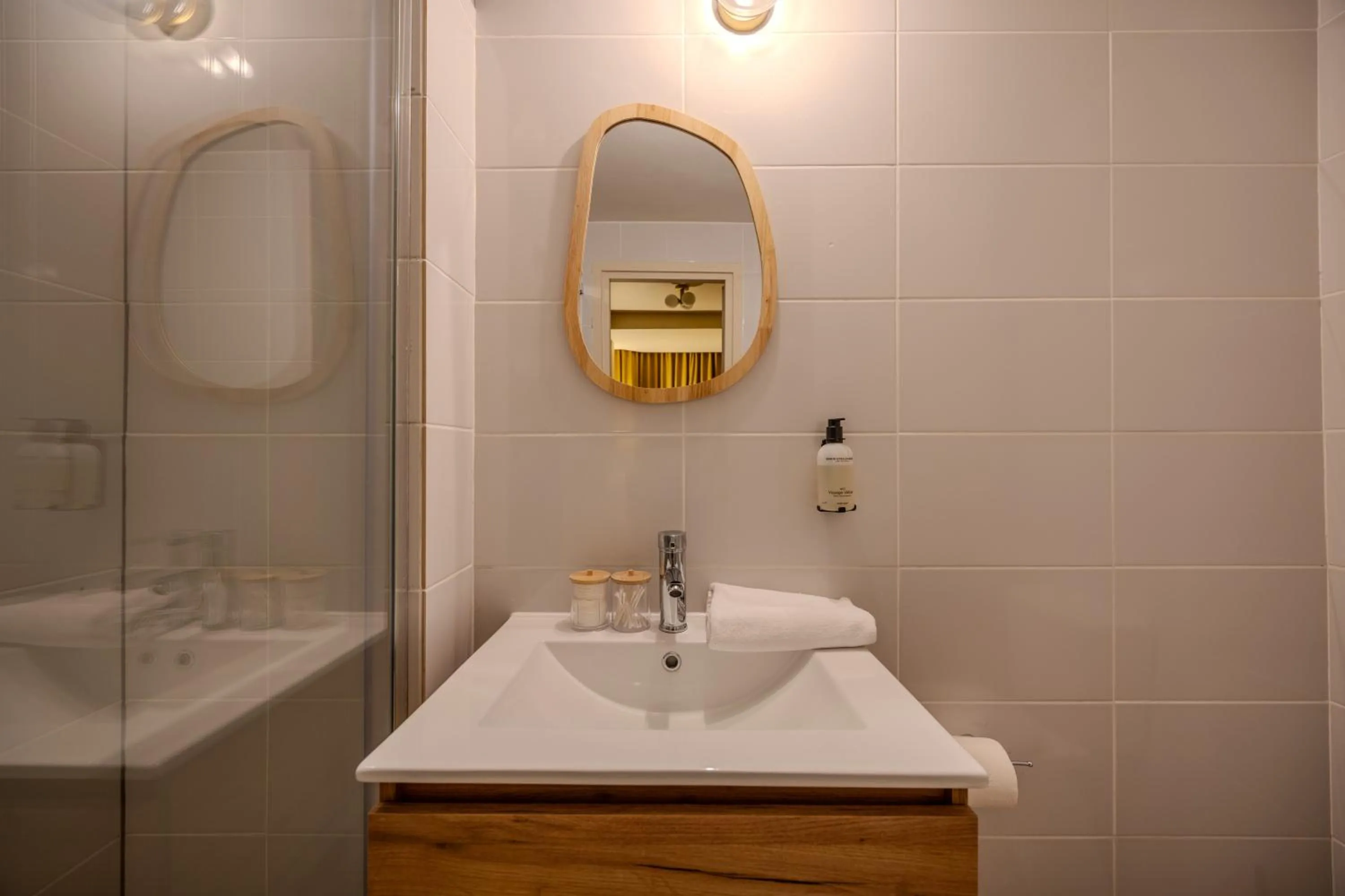 Bathroom in Hotel Atlas Vondelpark