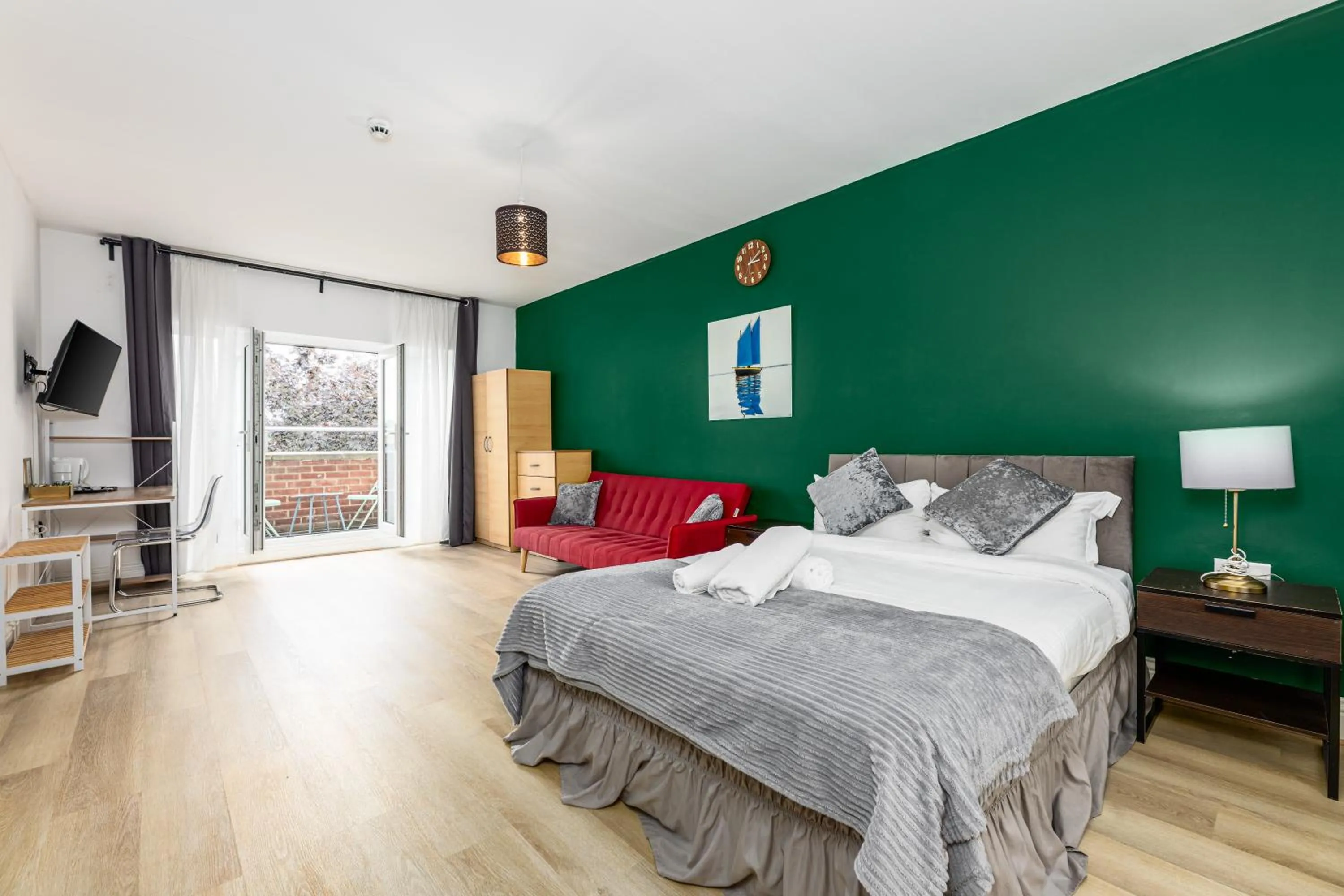 Bed in City Gate Guest House