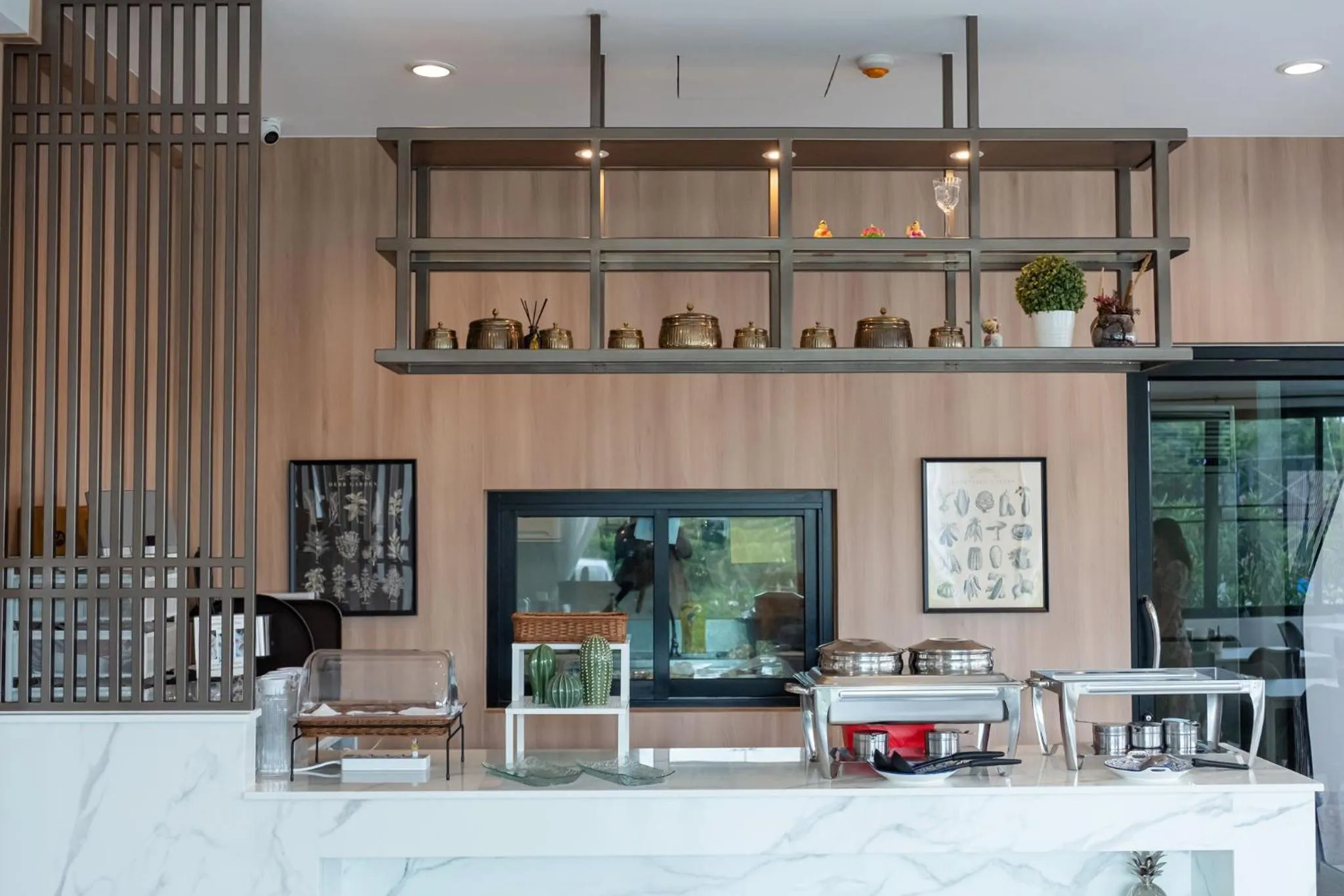 Restaurant/places to eat in Wellington Hotel Prachuapkhirikhan