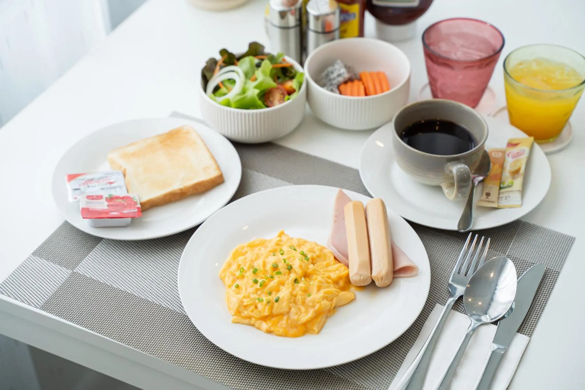 Restaurant/places to eat in Wellington Hotel Prachuapkhirikhan