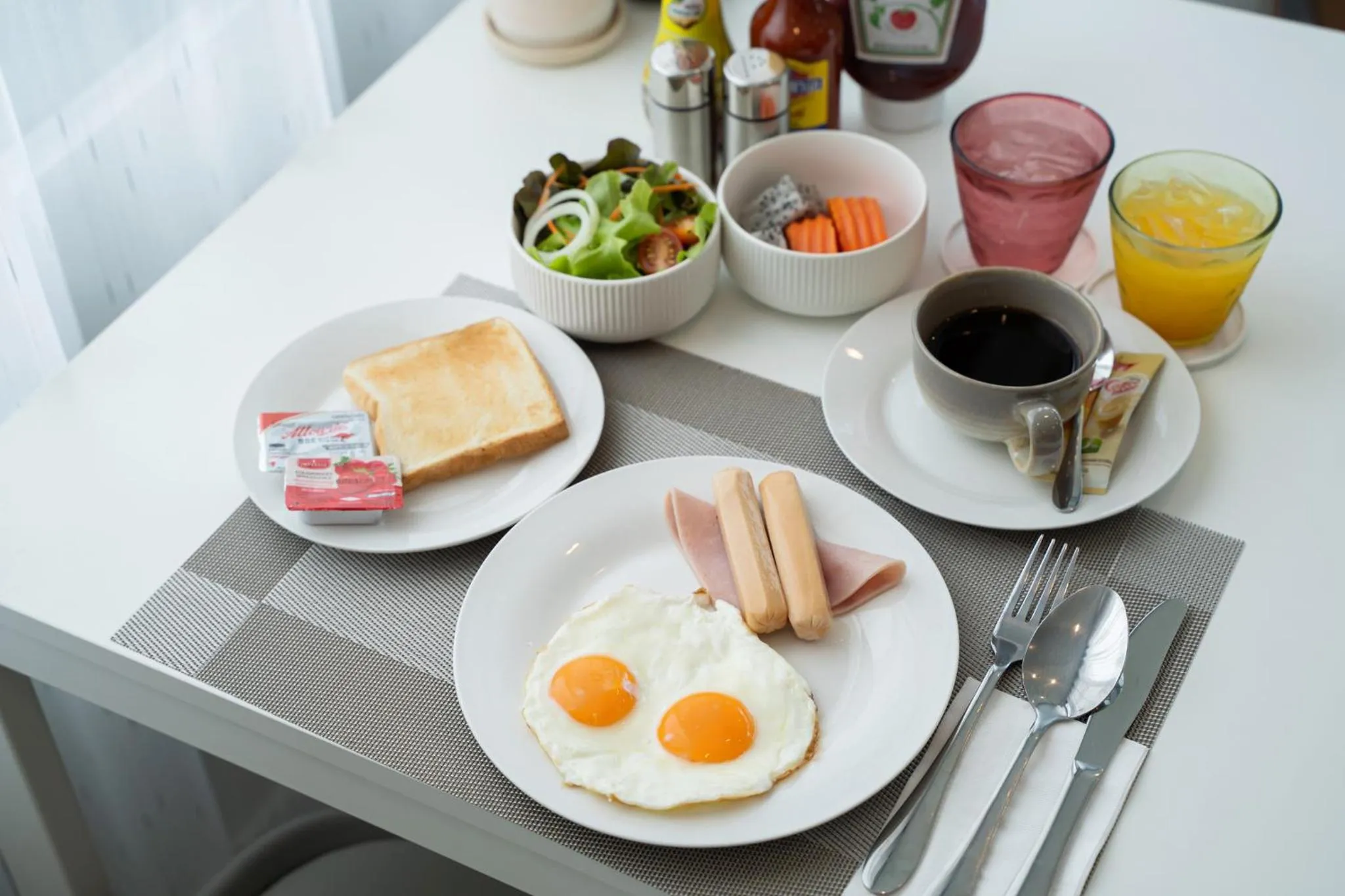 Restaurant/places to eat in Wellington Hotel Prachuapkhirikhan