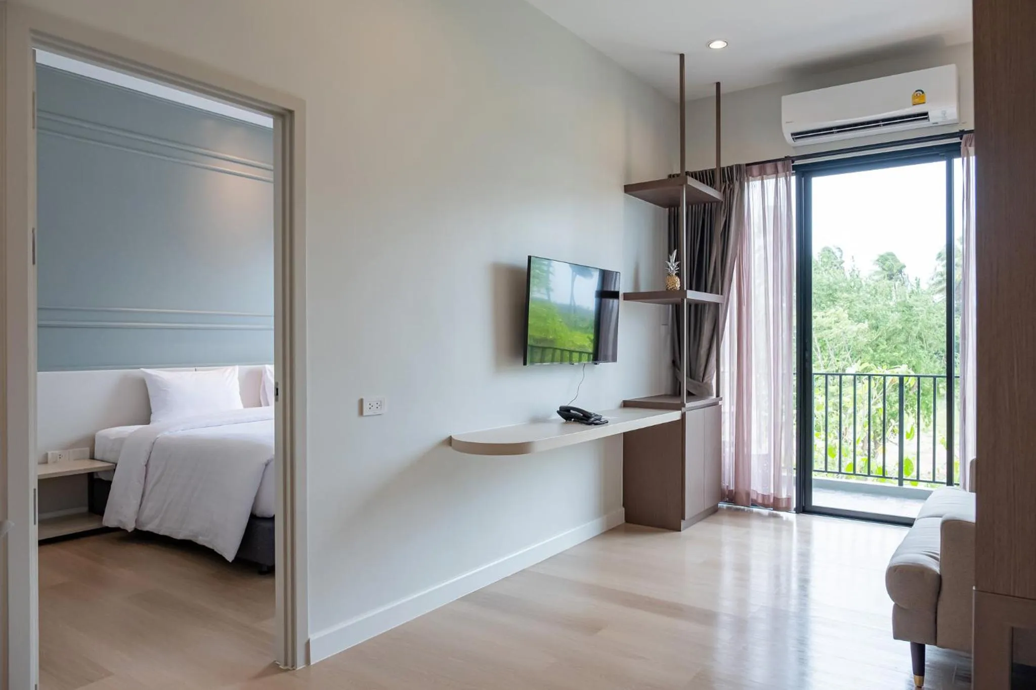 Bed in Wellington Hotel Prachuapkhirikhan