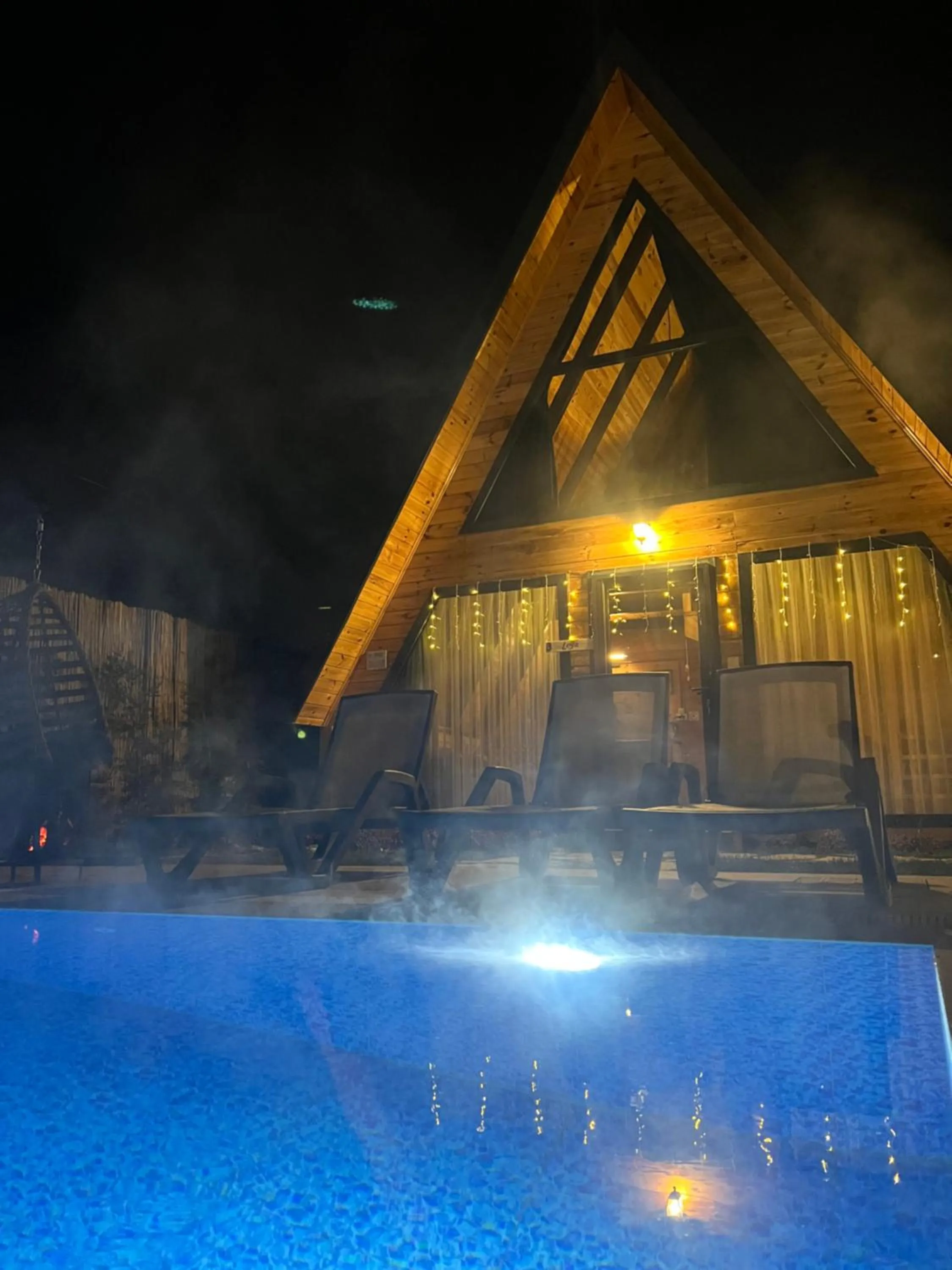 Swimming pool in Teona Kartepe Bungalov