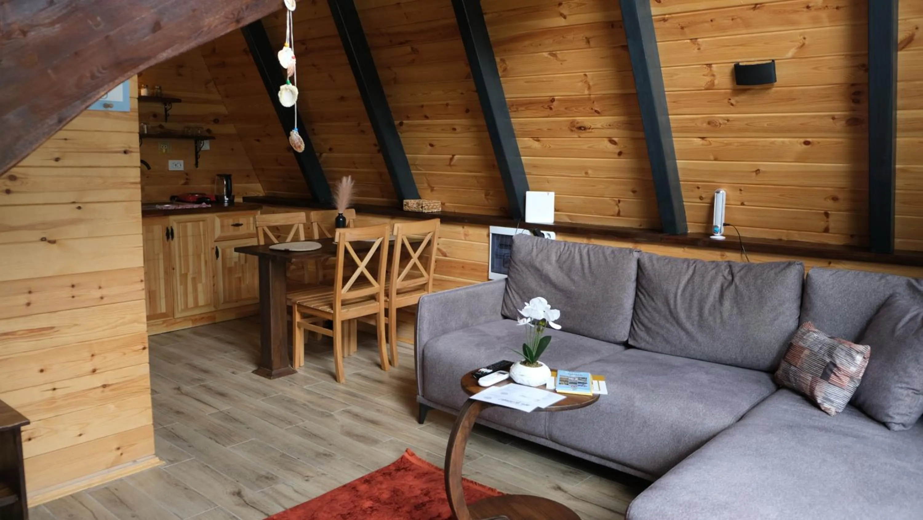 Seating area in Teona Kartepe Bungalov