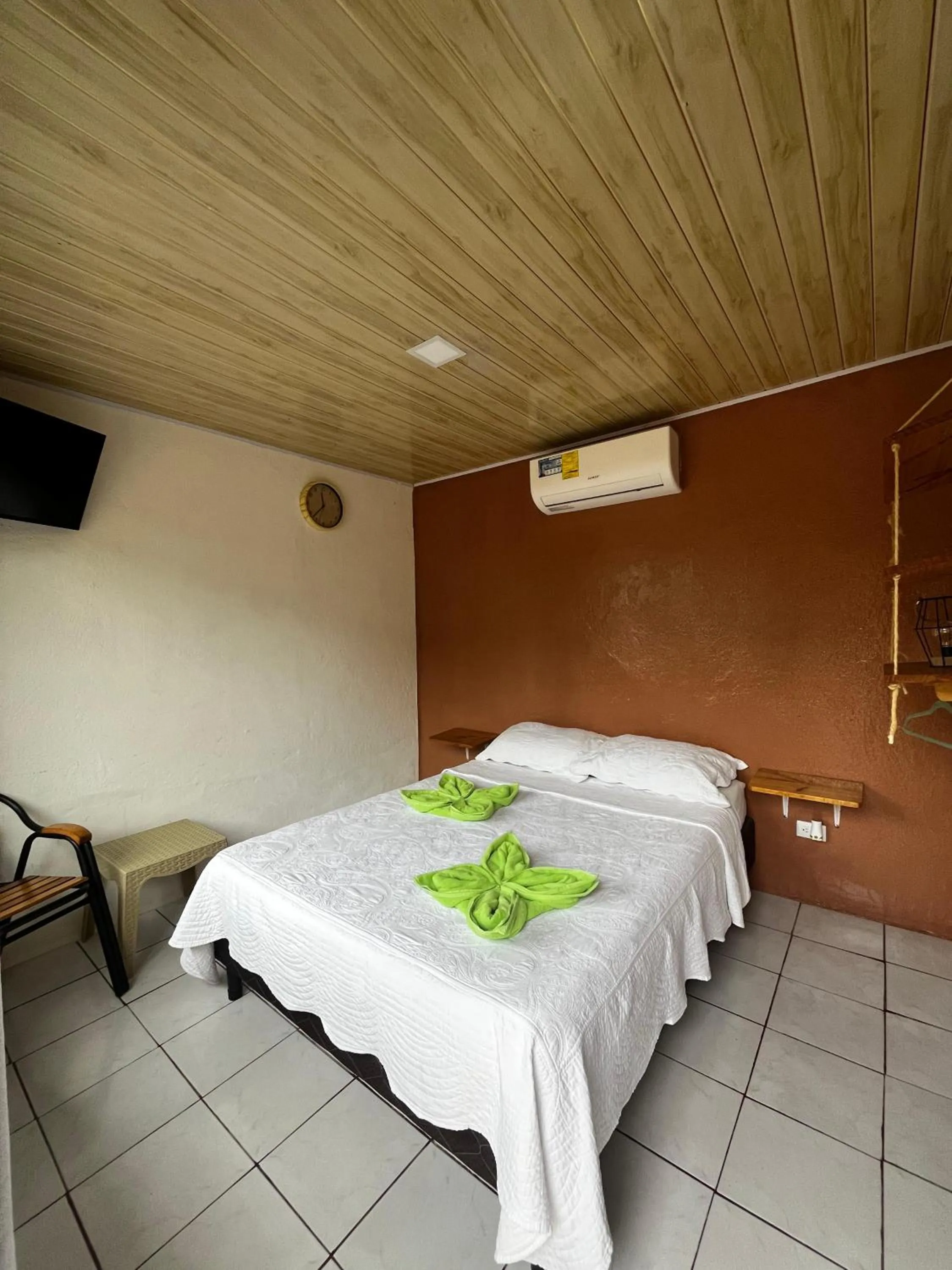 Bed in Cabinas Golfito