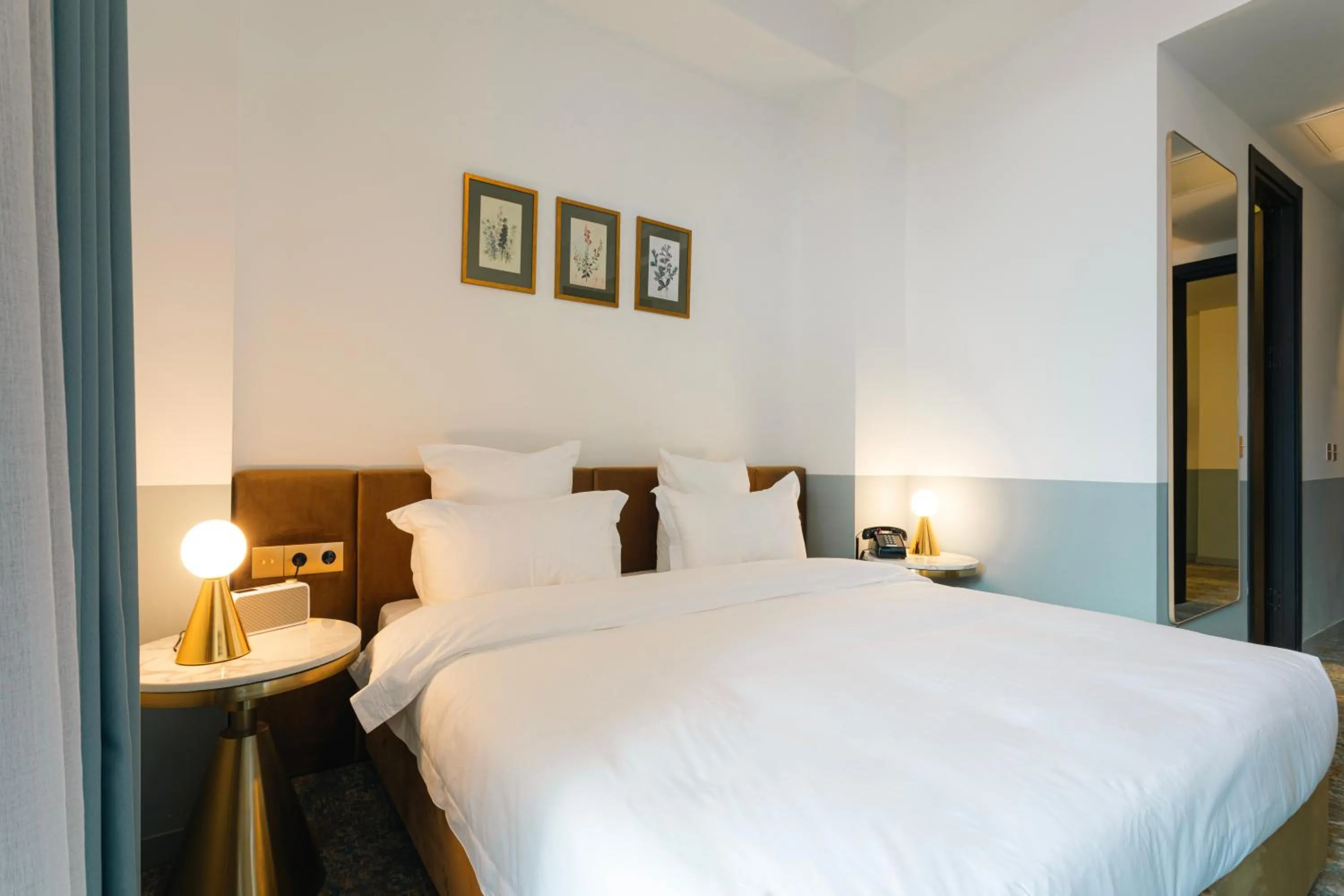 Photo of the whole room, Bed in Castor & Pollux Hotel