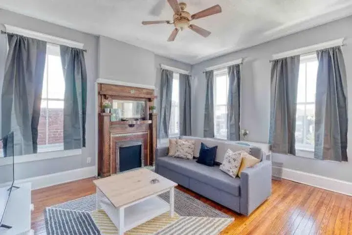 Bright & spacious Property - Pet friendly Bright & spacious Property - Pet friendly