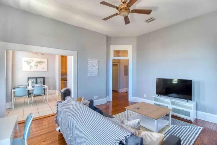 Bright & spacious Property - Pet friendly