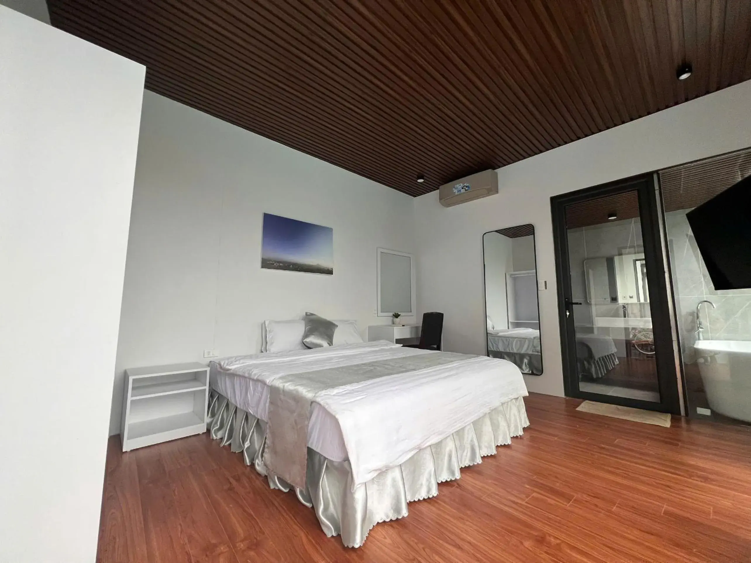 King Room with Pool View in Happy House Moc Chau King Room with Pool View in Happy House Moc Chau