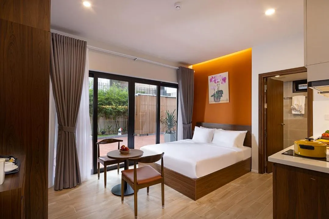 Bedroom, Bed in Terracotta Villa Saigon