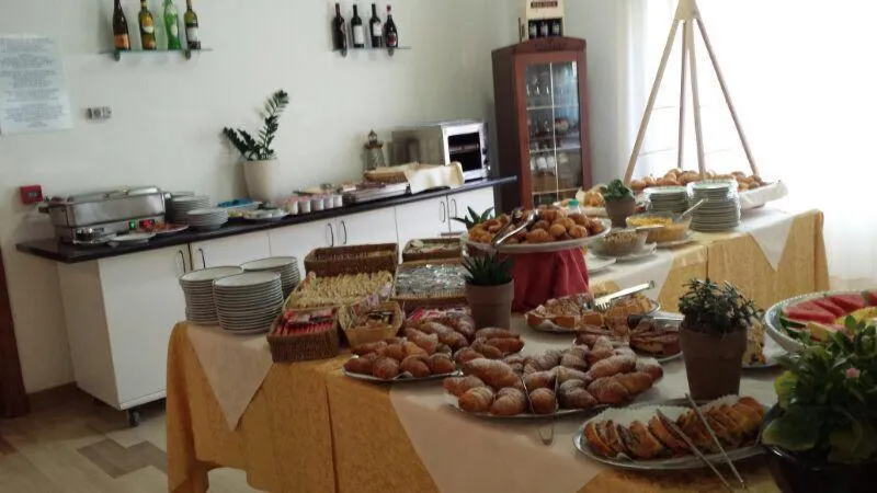 Food in Hotel & Residence Al Mare