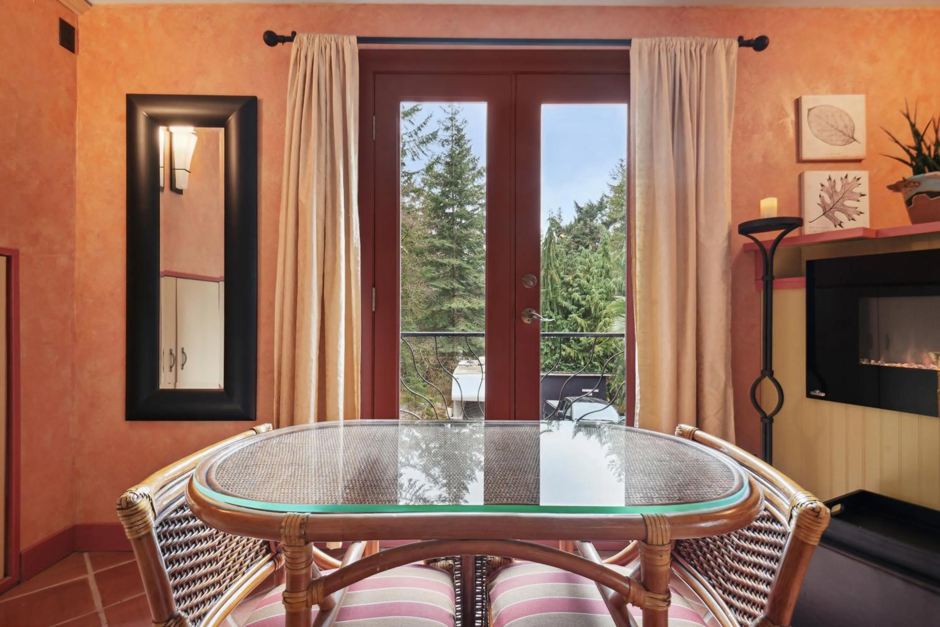 Salt Spring Carriage House B&B