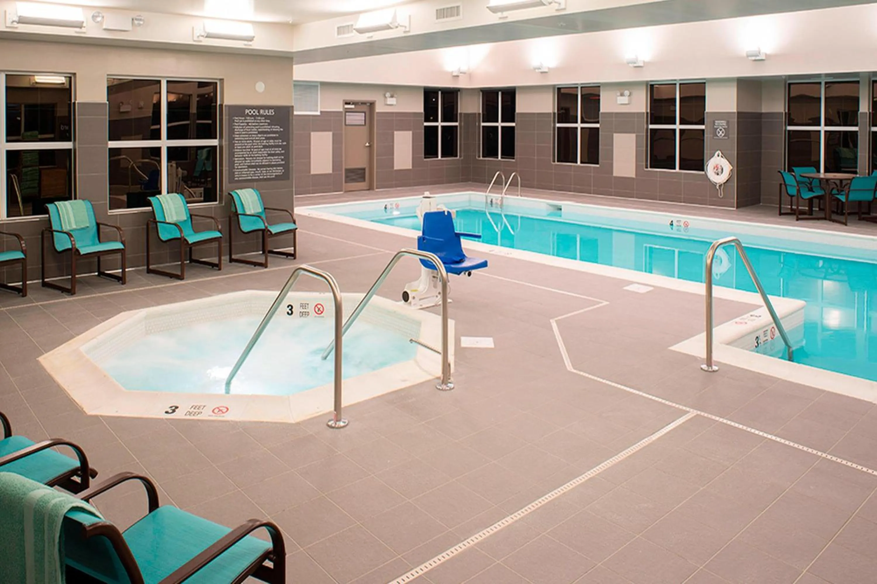 Swimming pool in Residence Inn by Marriott Albany Clifton Park