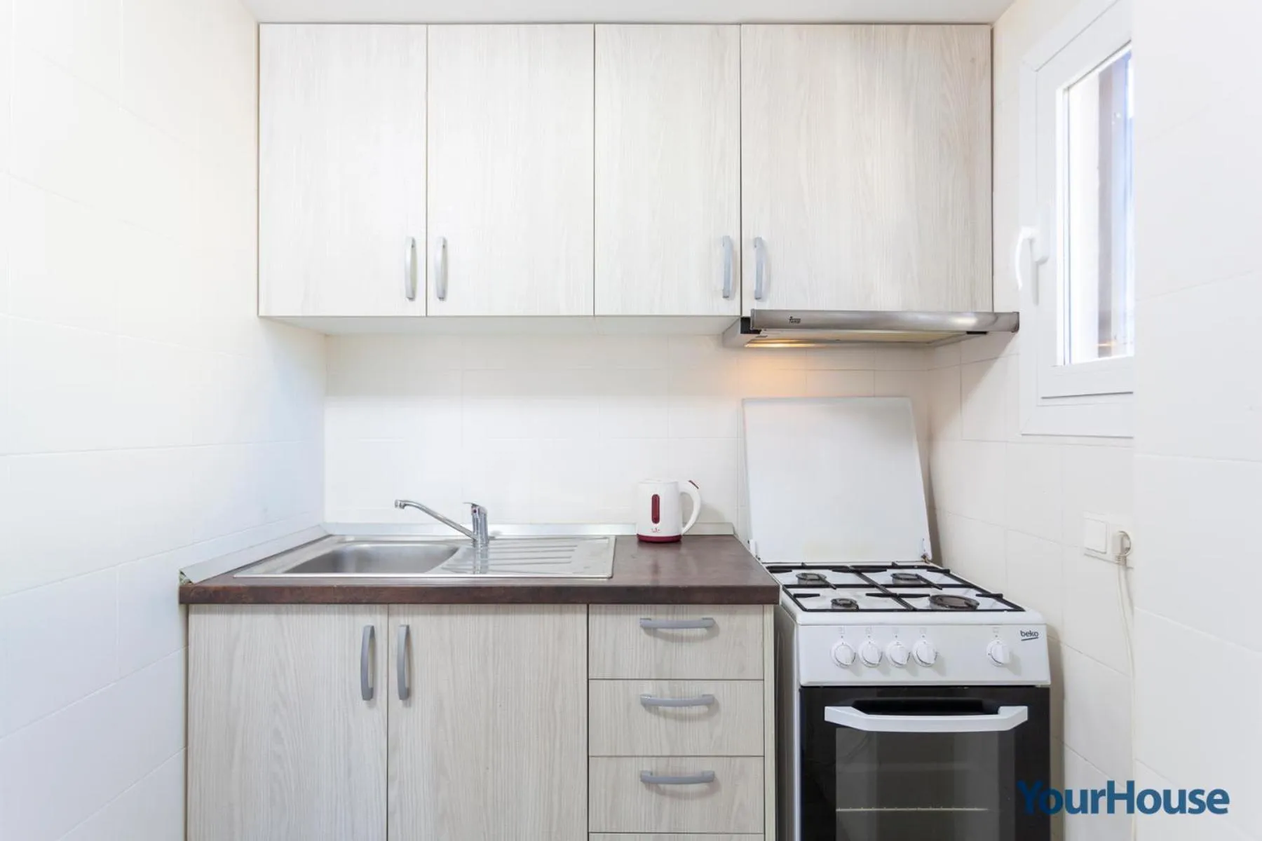 Kitchen or kitchenette in Acapulco Apartments