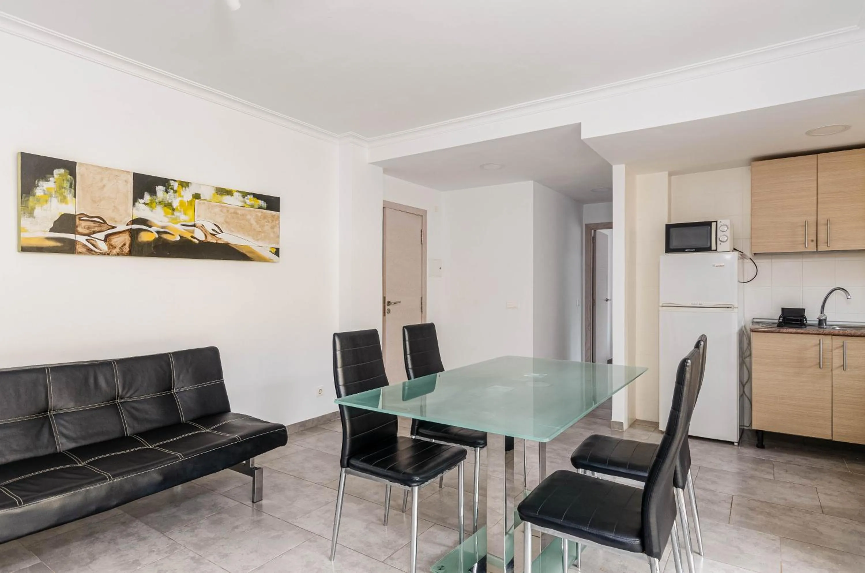 Kitchen or kitchenette in Acapulco Apartments