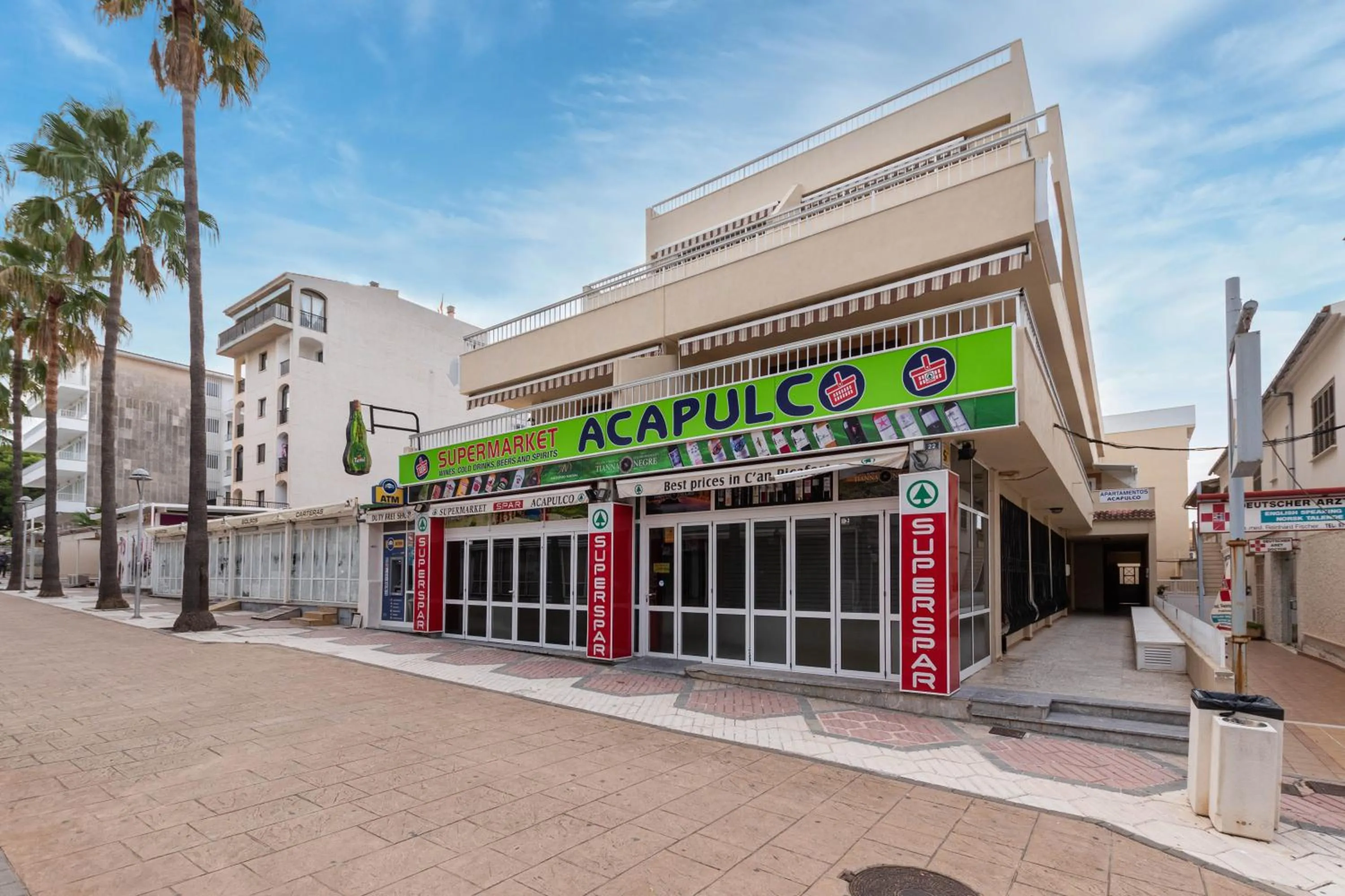 Property building in Acapulco Apartments