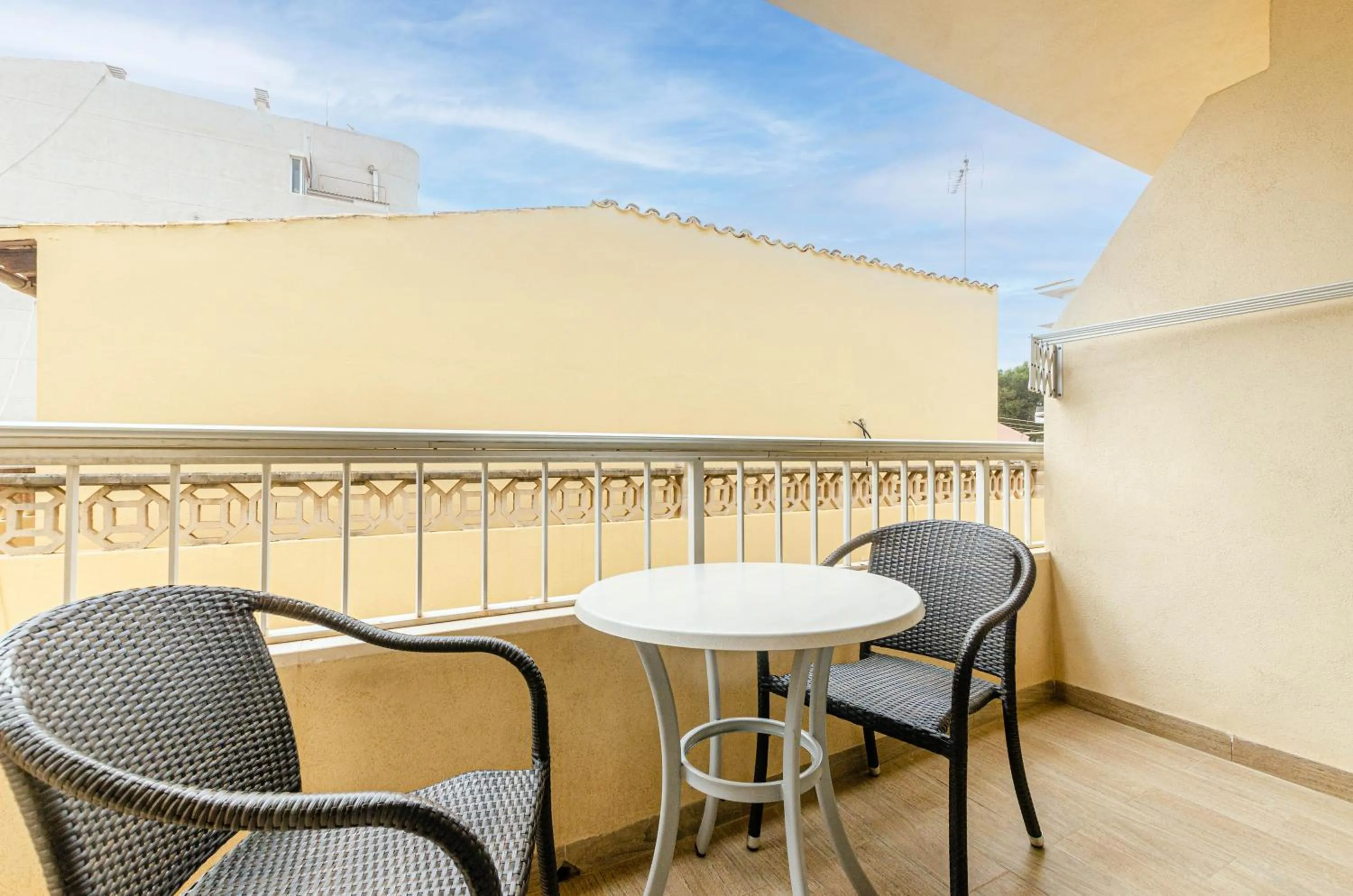 Balcony/Terrace in Acapulco Apartments