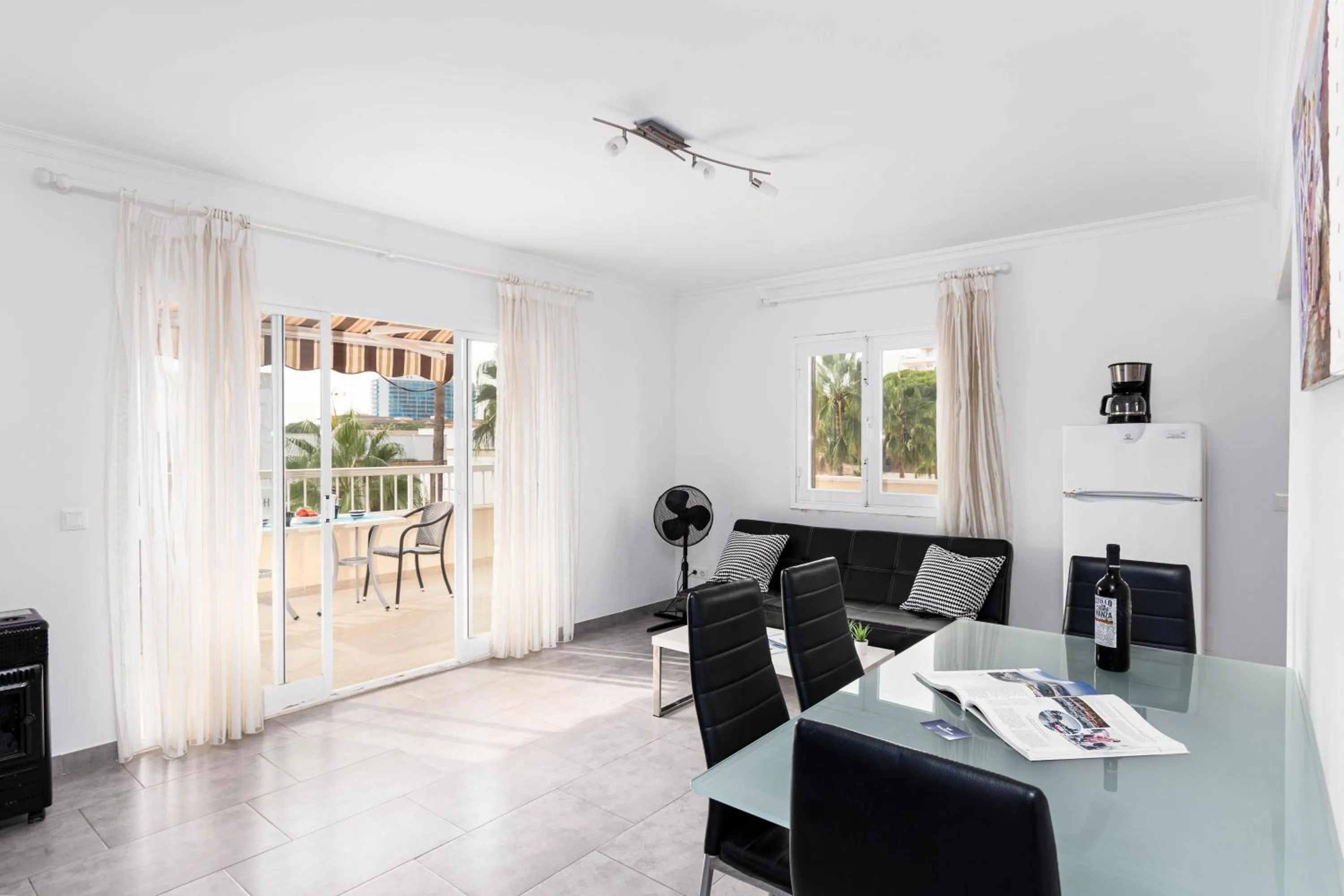 Living room in Acapulco Apartments