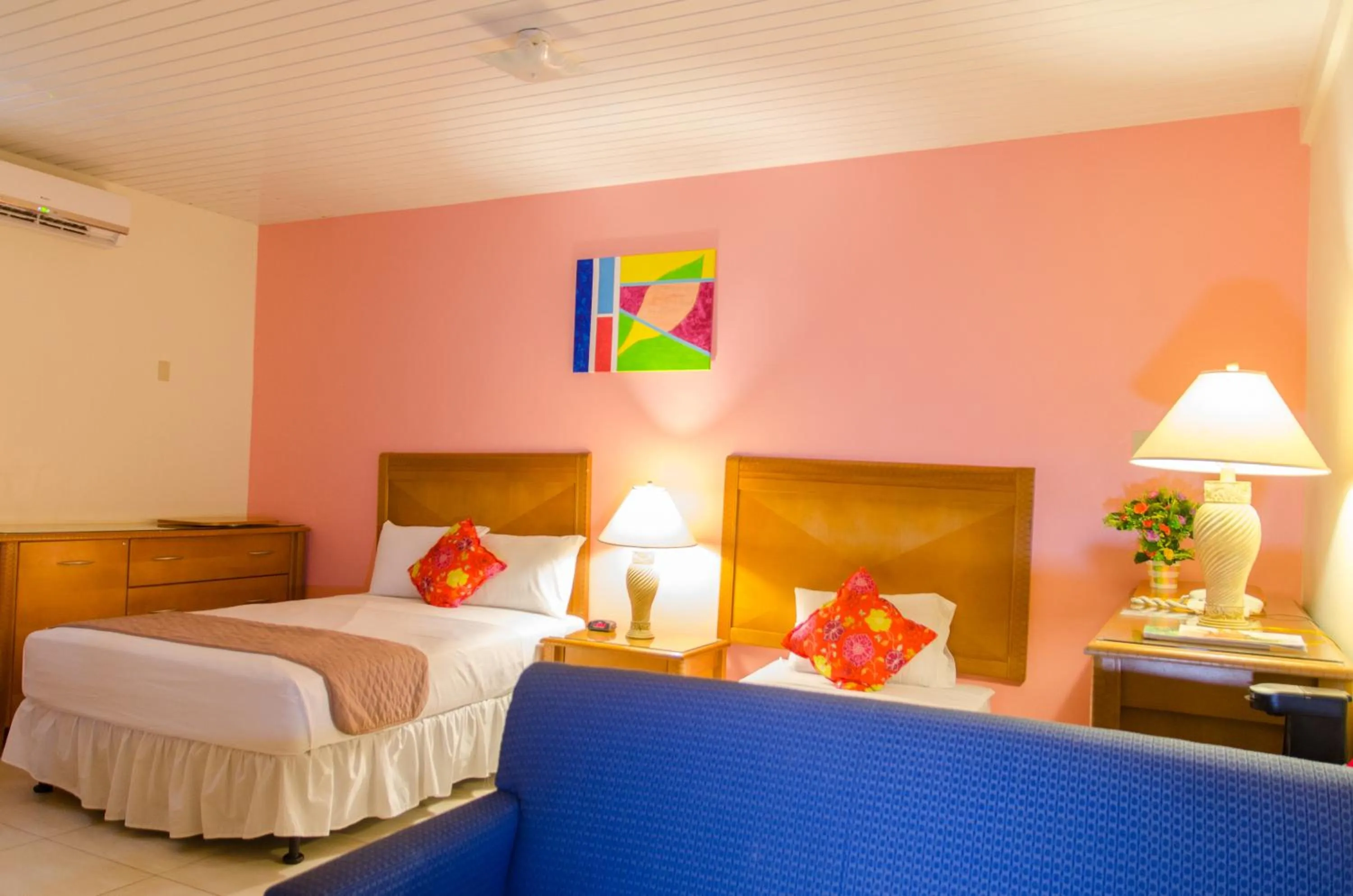 Bedroom, Bed in Alicia's Inn