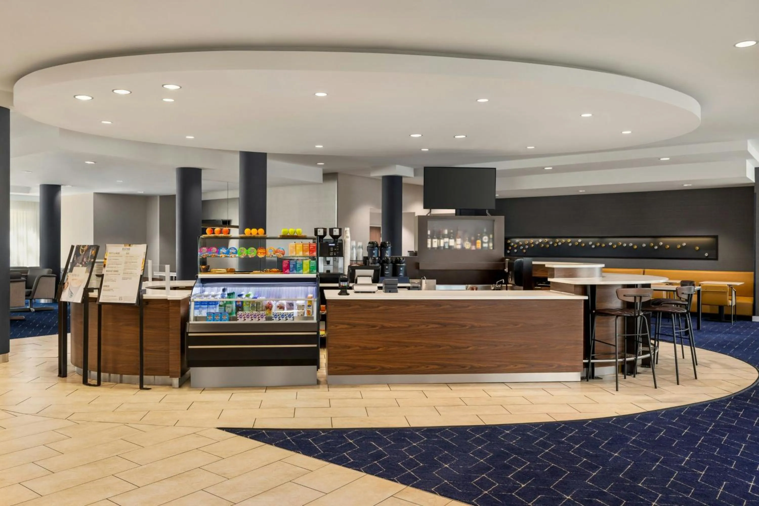 Breakfast in Courtyard by Marriott Wilkes-Barre Arena