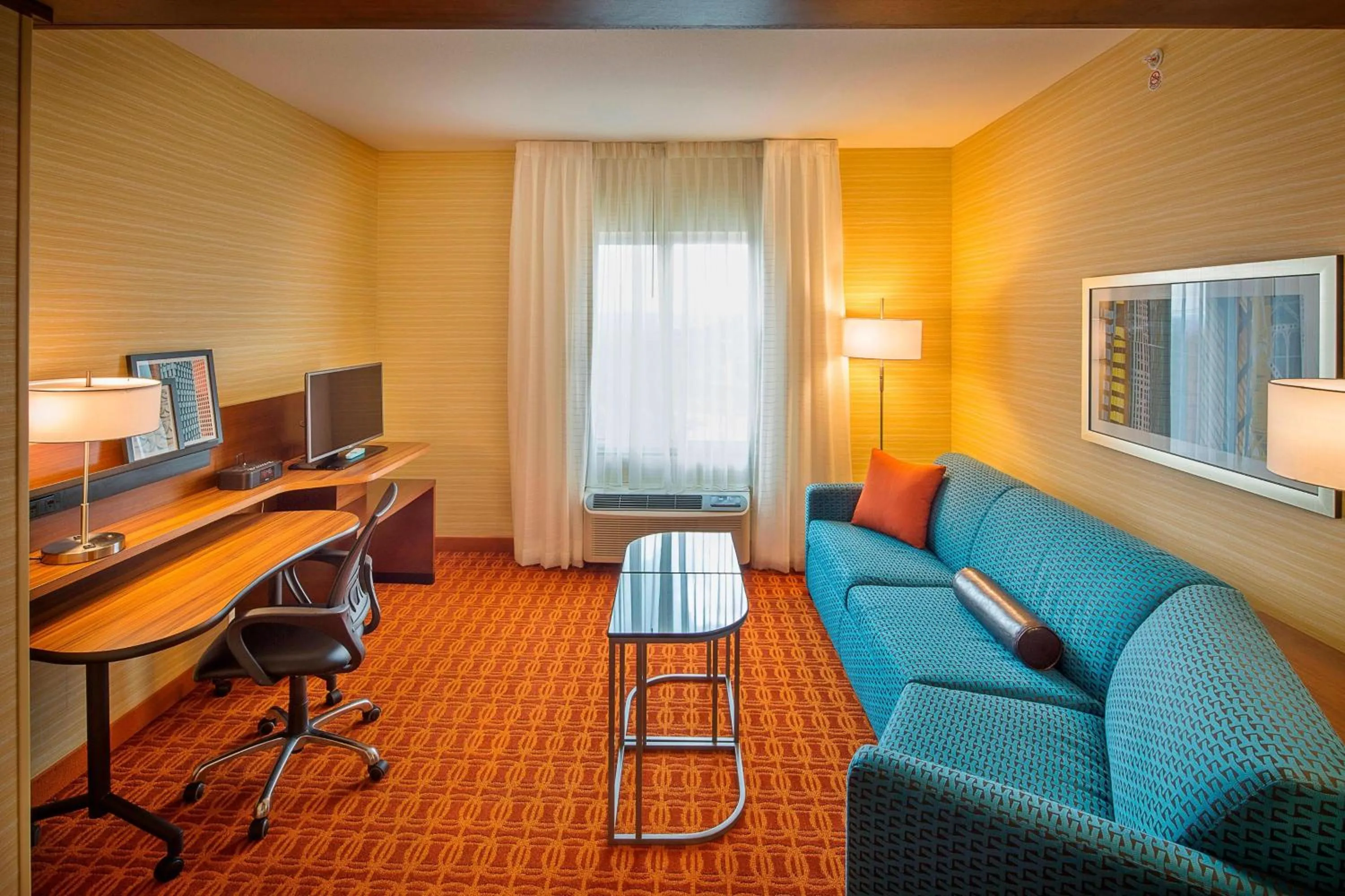 Living room in Fairfield Inn and Suites by Marriott Monaca