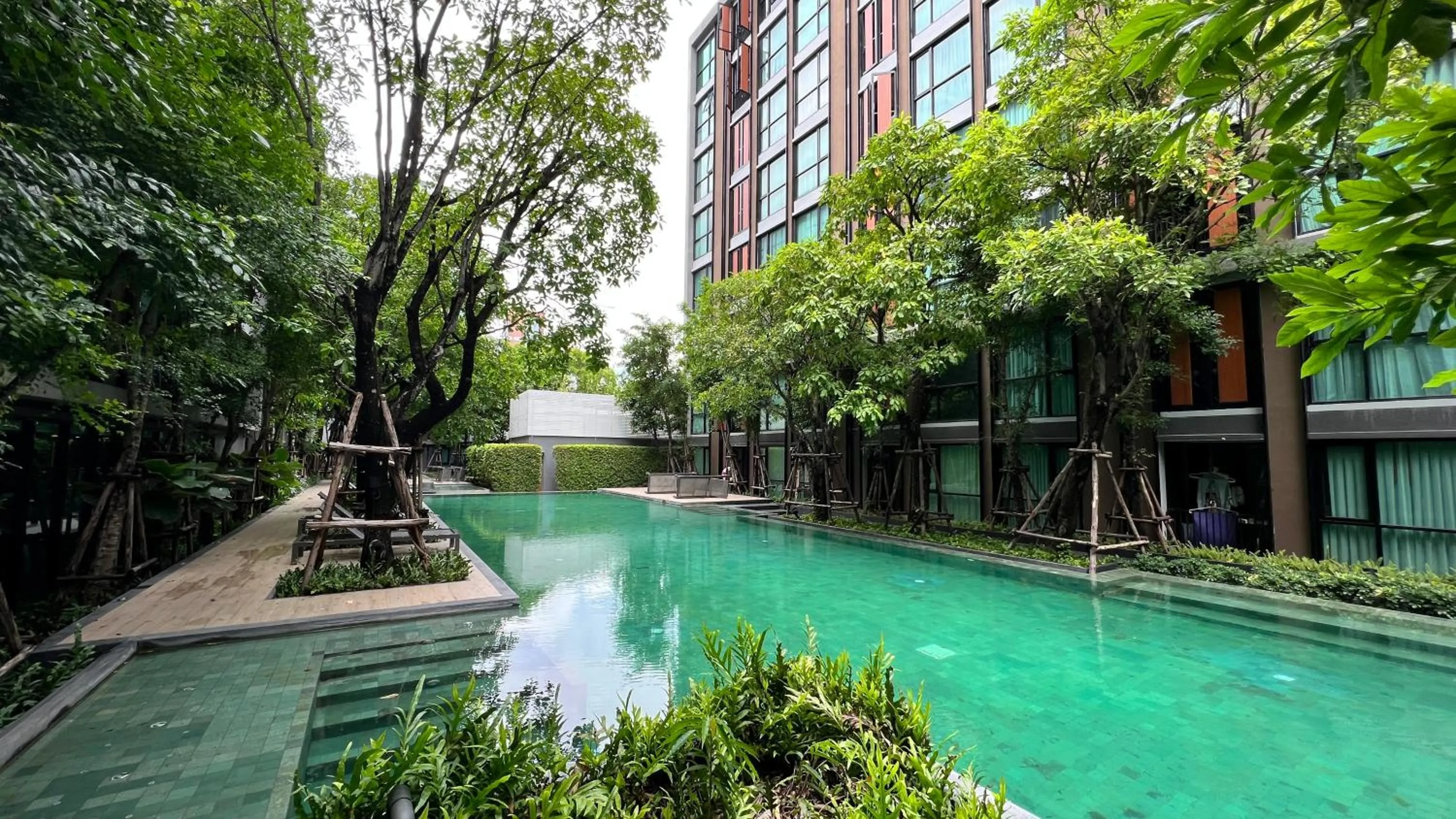 Property building in Bangkok Sukhumvit 36 Vtara