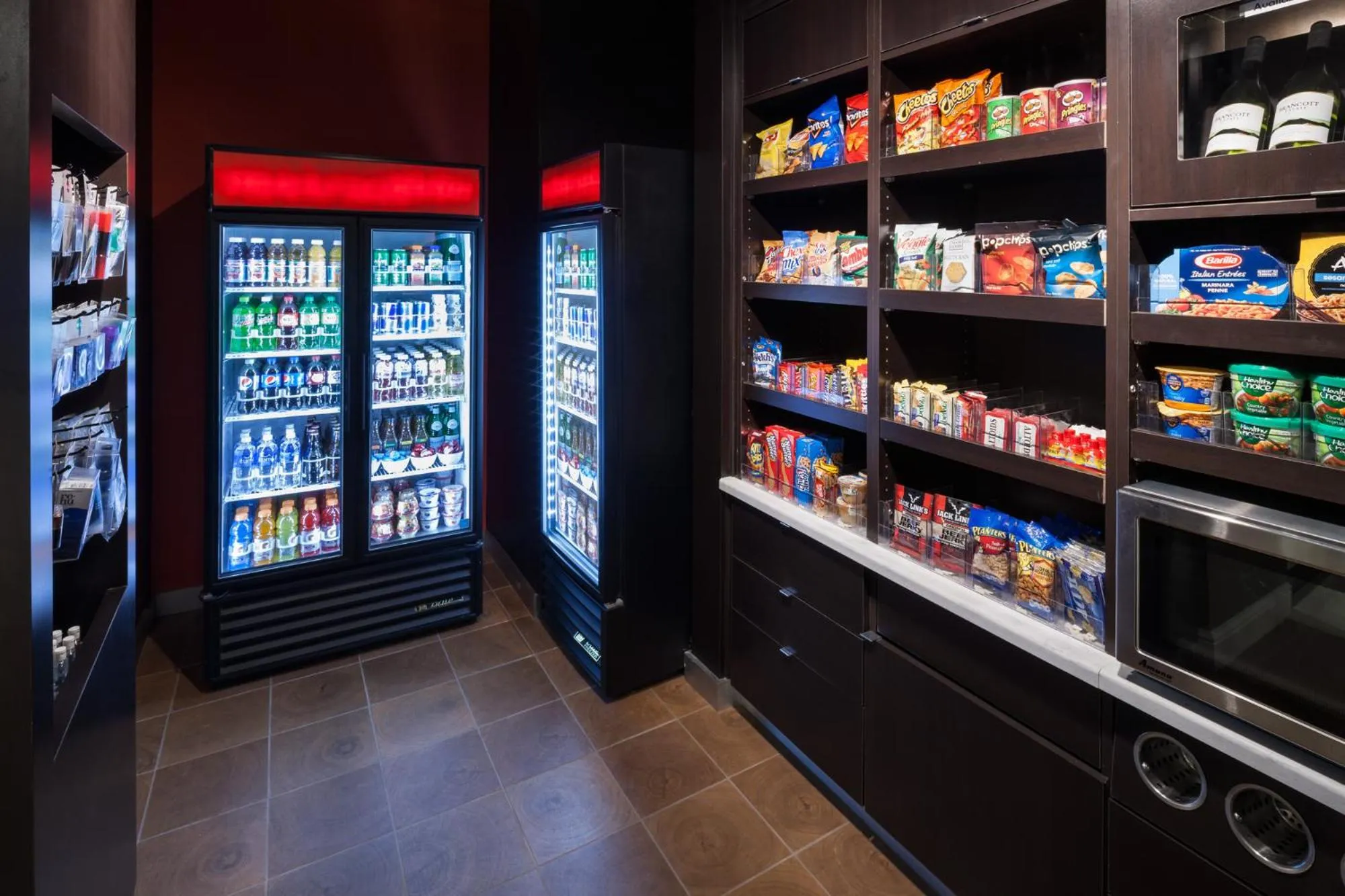 Supermarket/grocery shop in Courtyard by Marriott Houston North/Shenandoah