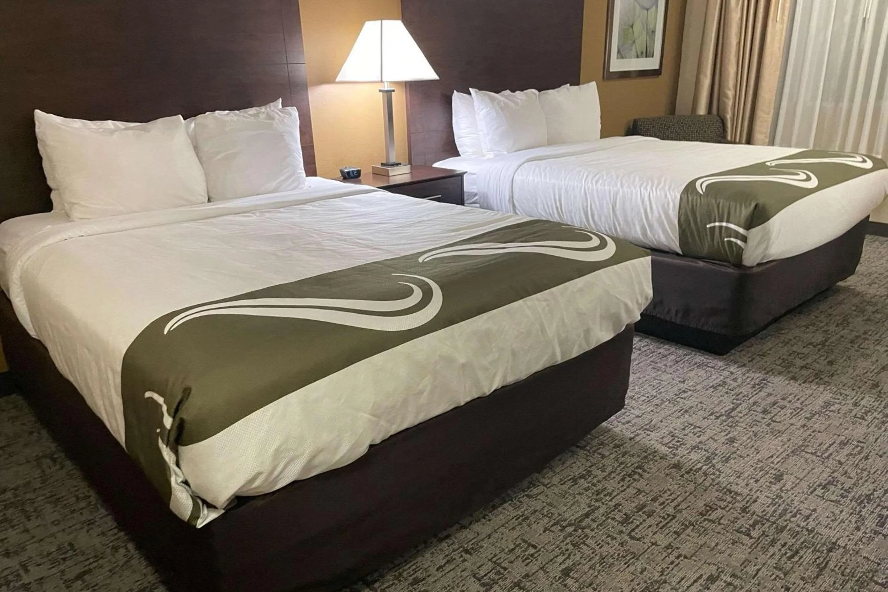 Bedroom, Bed in Quality Inn Ontario