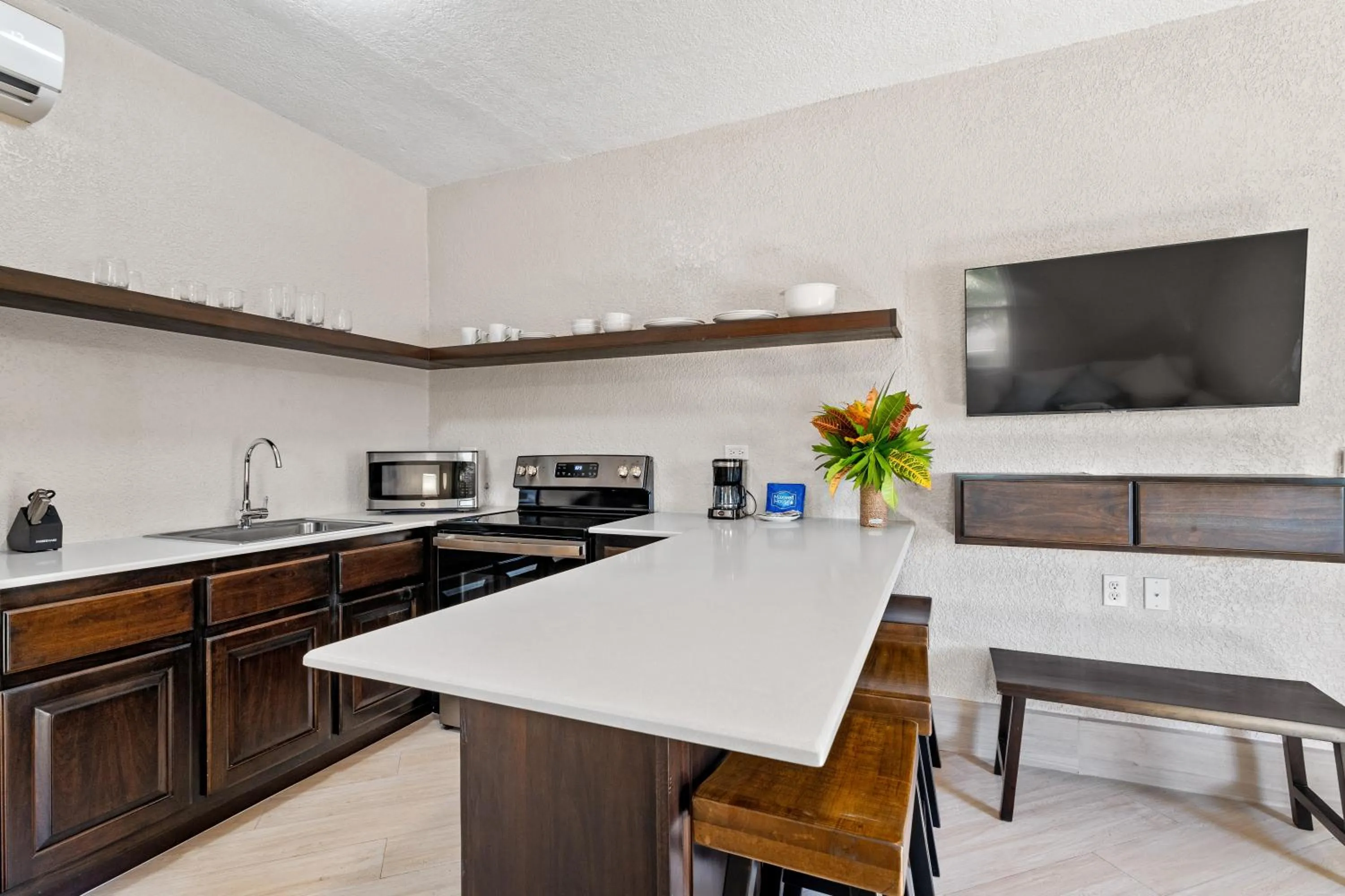 Coffee/tea facilities in Bananas On The Beach