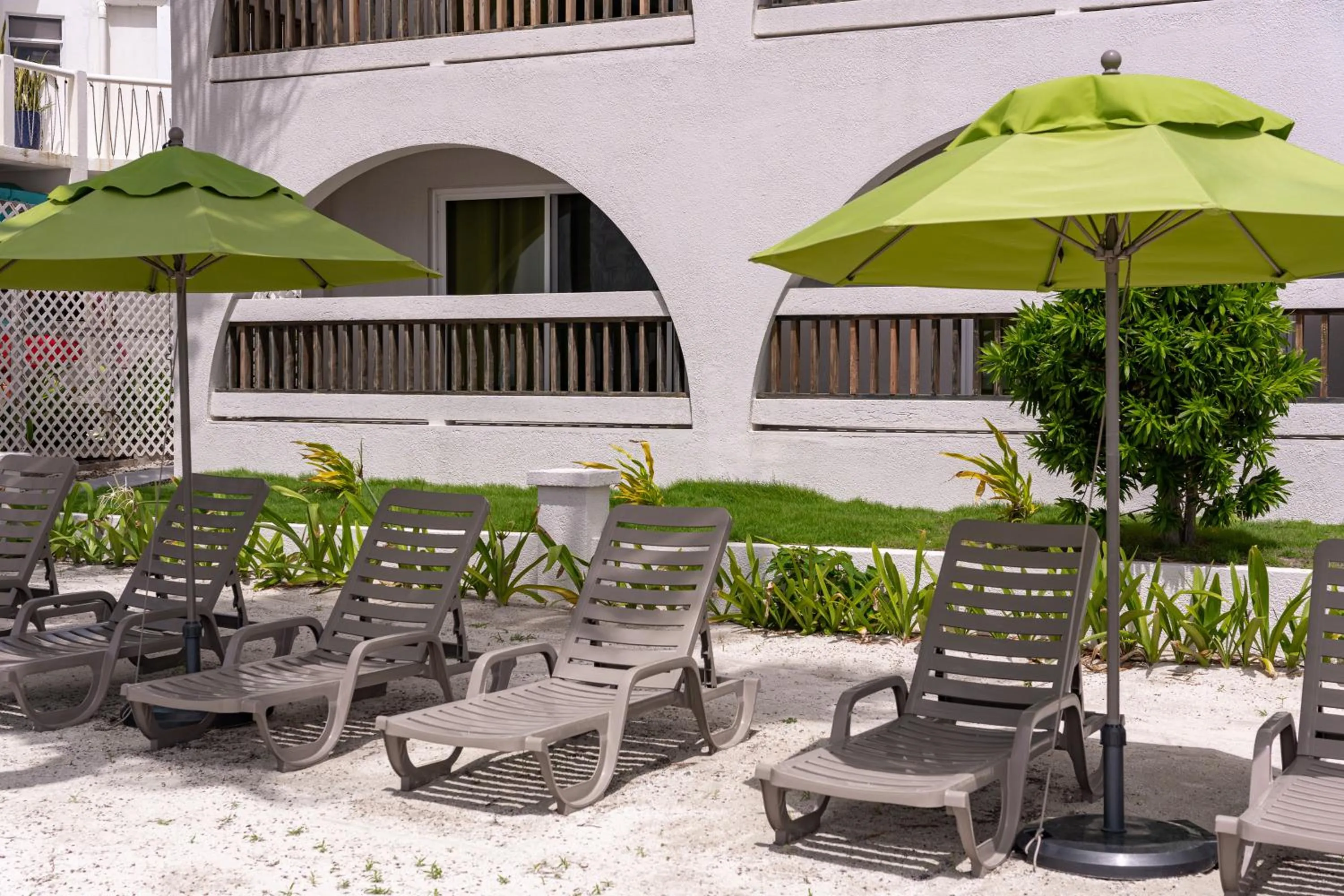 Property building in Bananas On The Beach