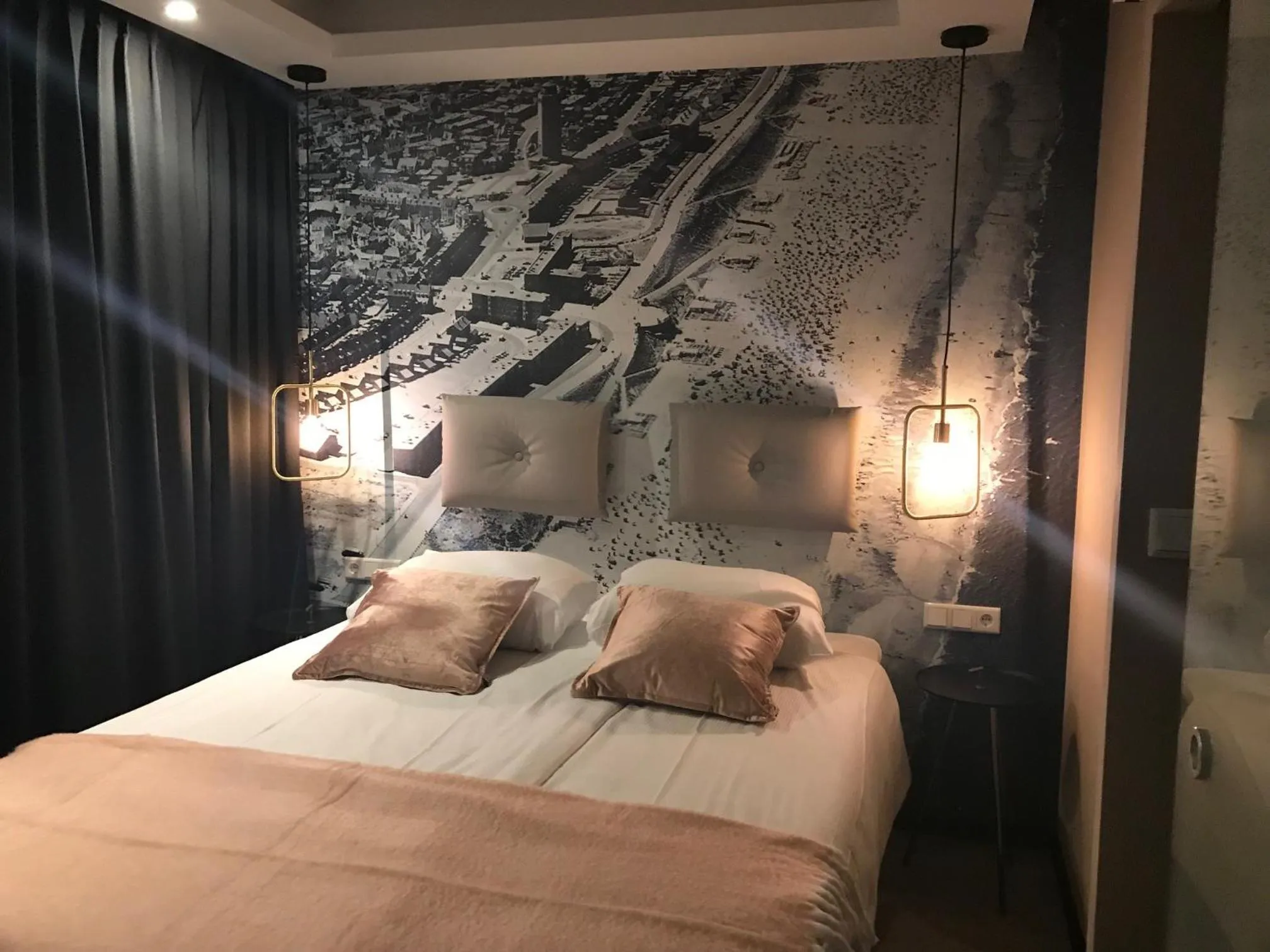 Bedroom, Bed in Palace Hotel Zandvoort