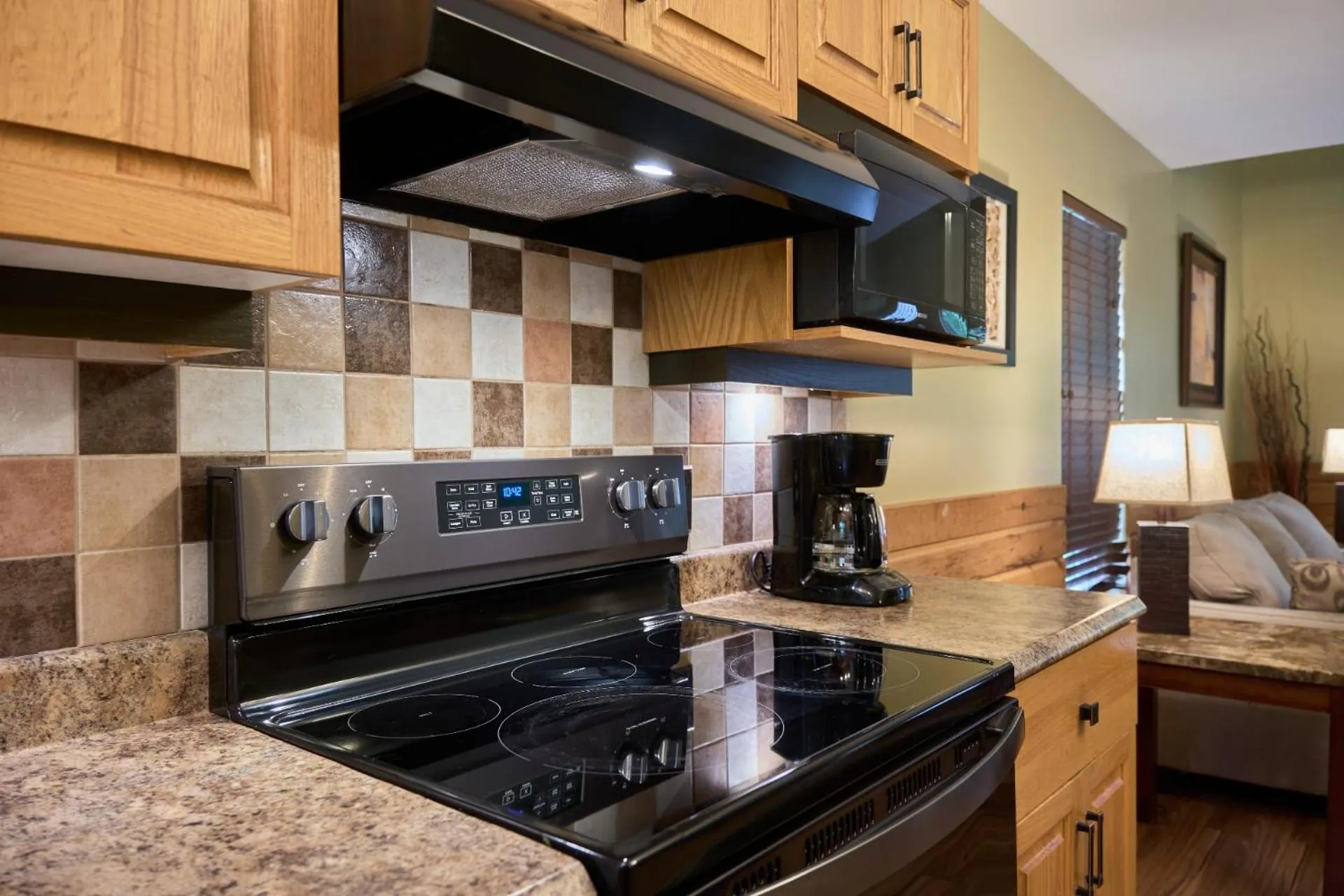 Kitchen or kitchenette in Marblewood Village Resort