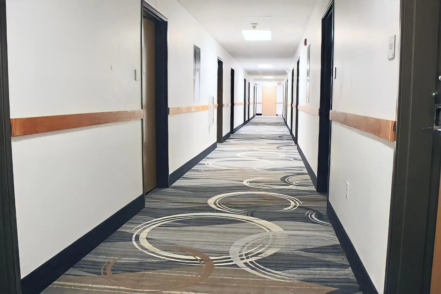 Property building in AmeriVu Inn And Suites