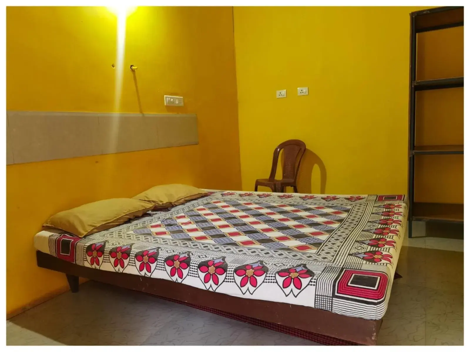Budget Double Room in SANTA MARIA HOSTEL MUNROE ISLAND Budget Double Room in SANTA MARIA HOSTEL MUNROE ISLAND
