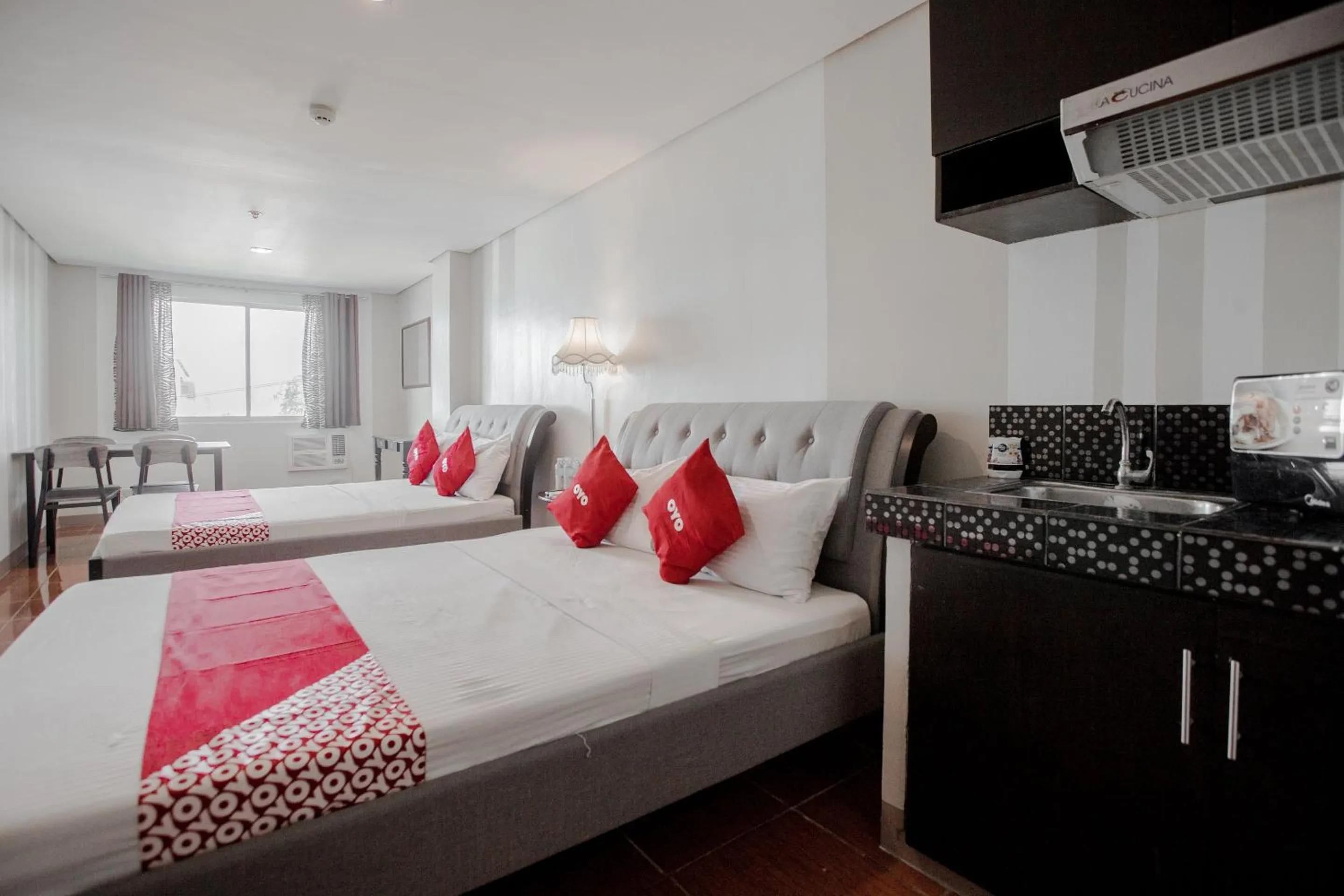 Bedroom, Bed in Super OYO 714 Haeinsa Condotel